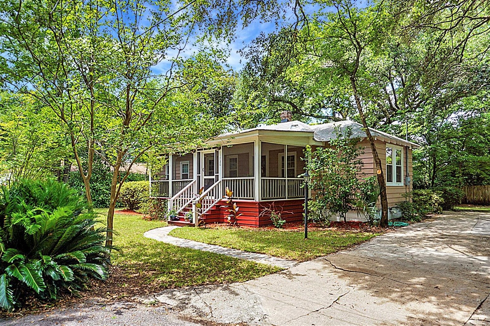 1720 Wappoo Dr, Charleston, SC 29407-5237