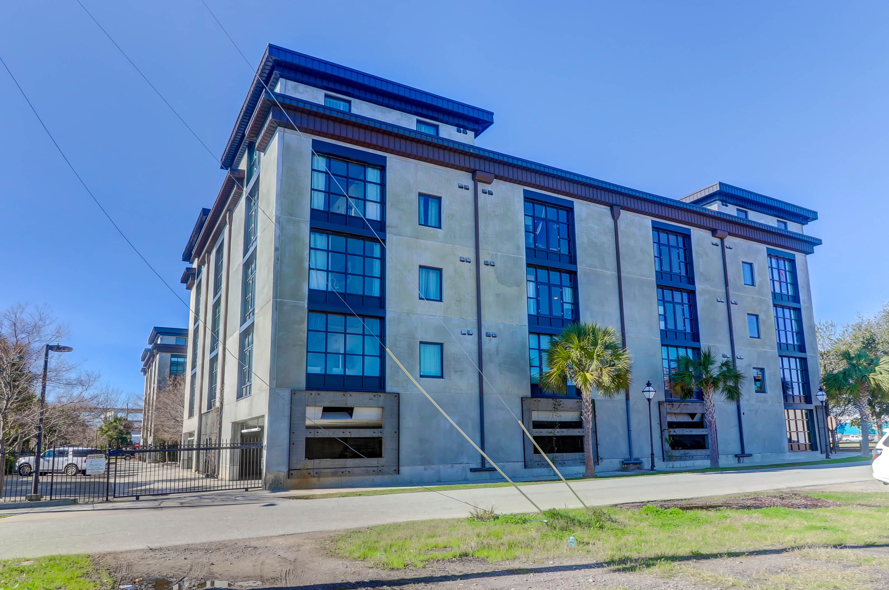 1 Cool Blow St #131, Charleston, SC 29403