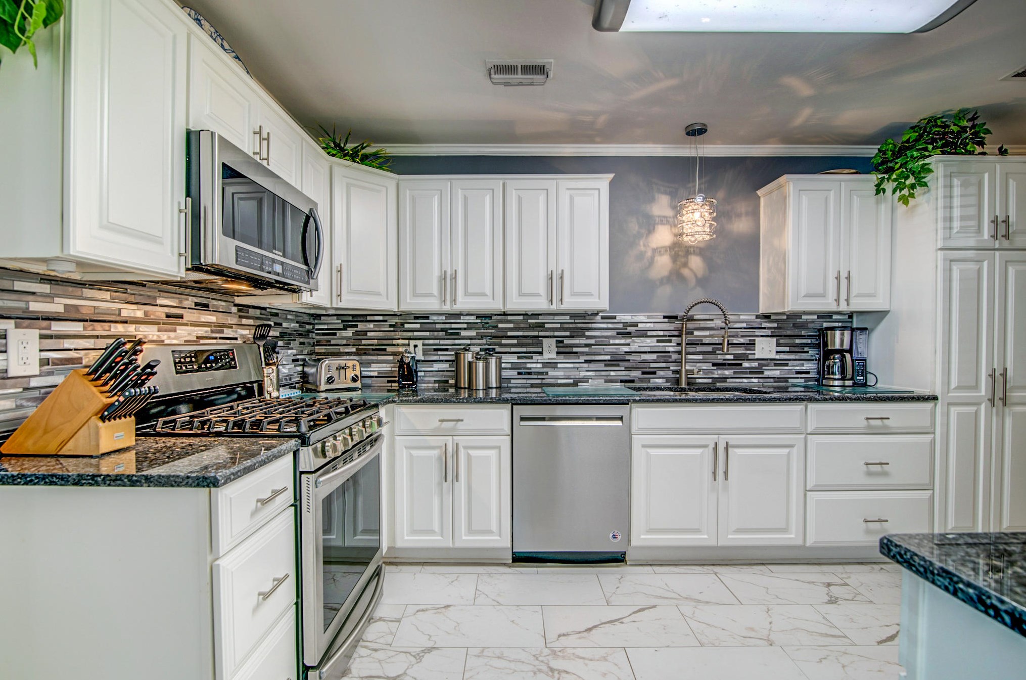 1189 Camden St, Charleston SC 29405-4328 exterior