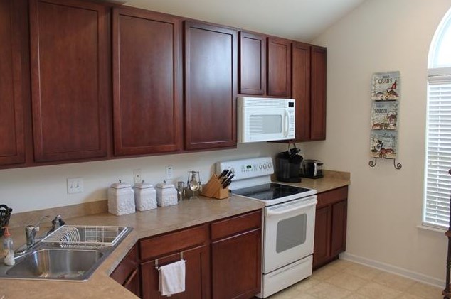 526 Tayrn Dr, Charleston SC  29492-8237 exterior
