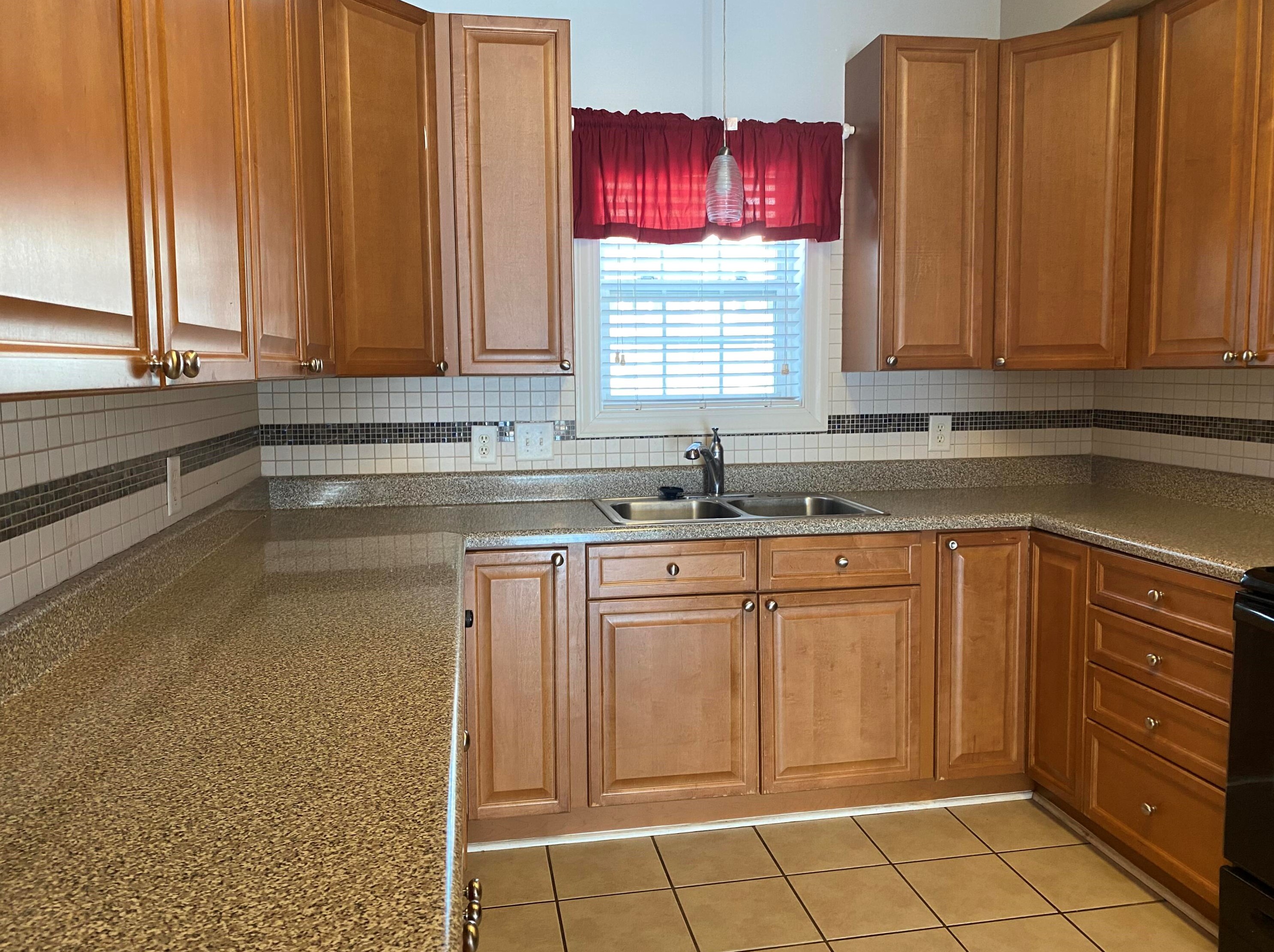 4925 Lake Palmetto Ln, Charleston SC  29418-5991 exterior