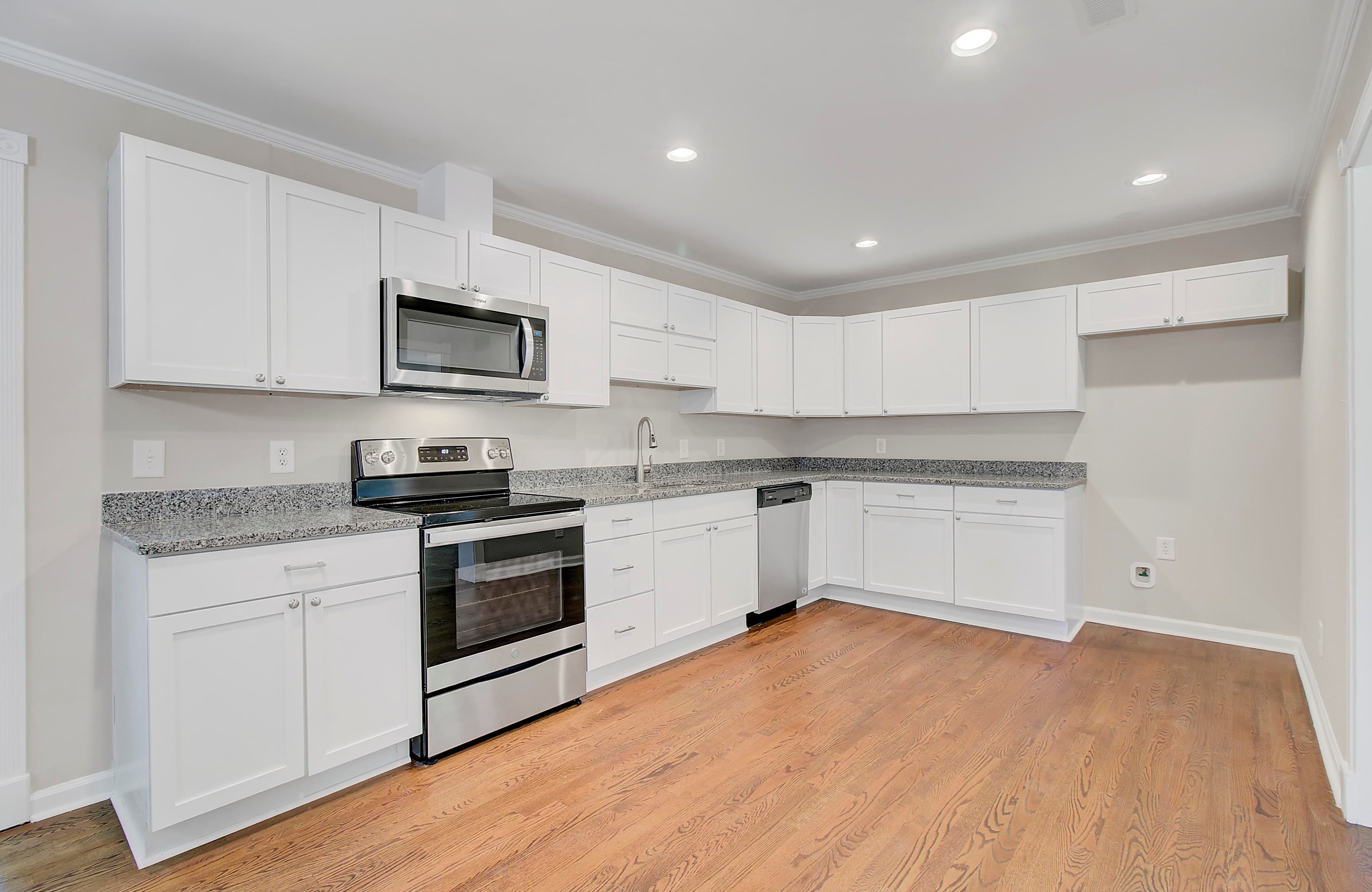 803 Burnett Dr, Charleston SC  29412-5015 exterior