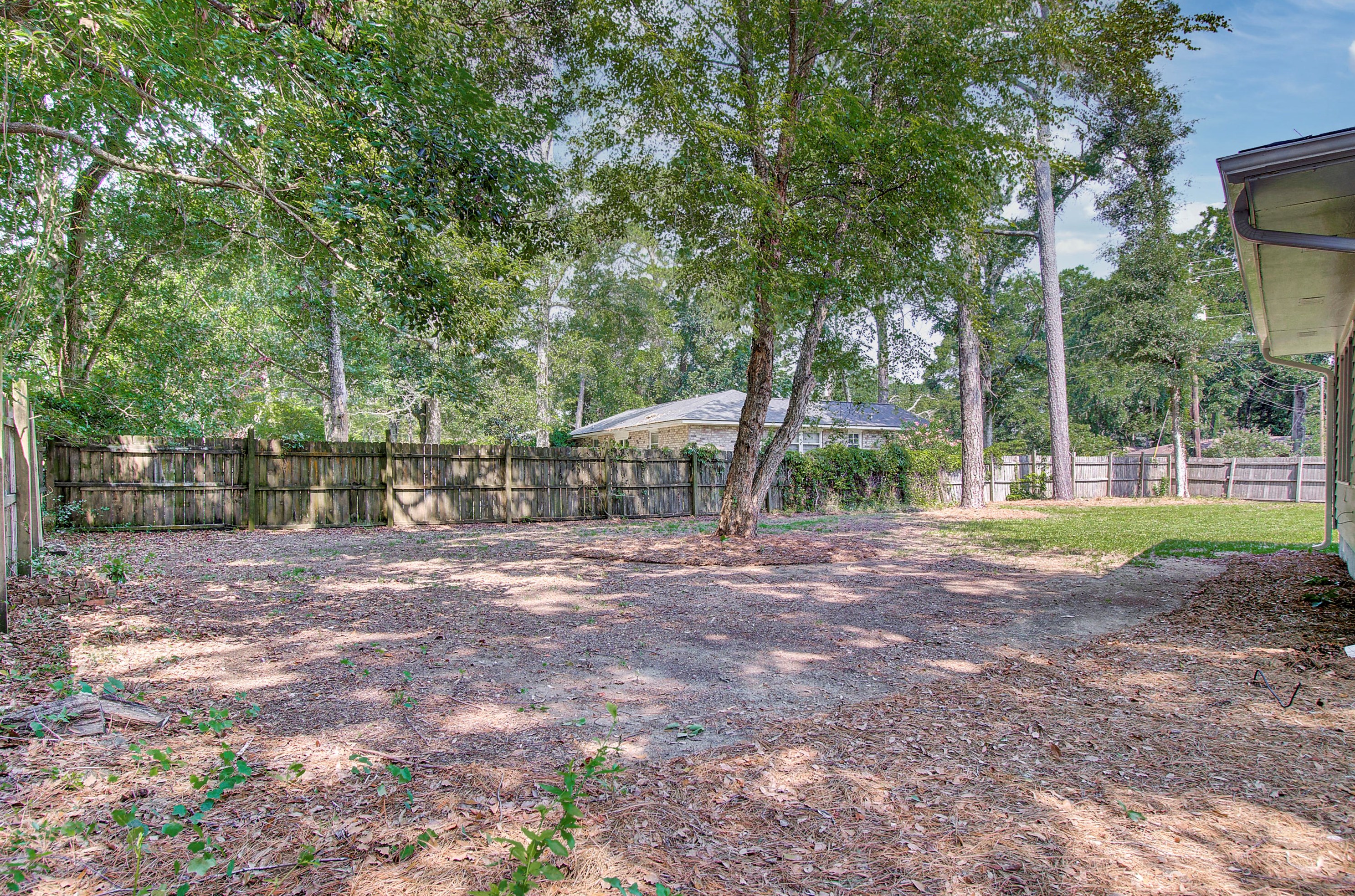 803 Burnett Dr, Charleston SC  29412-5015 exterior