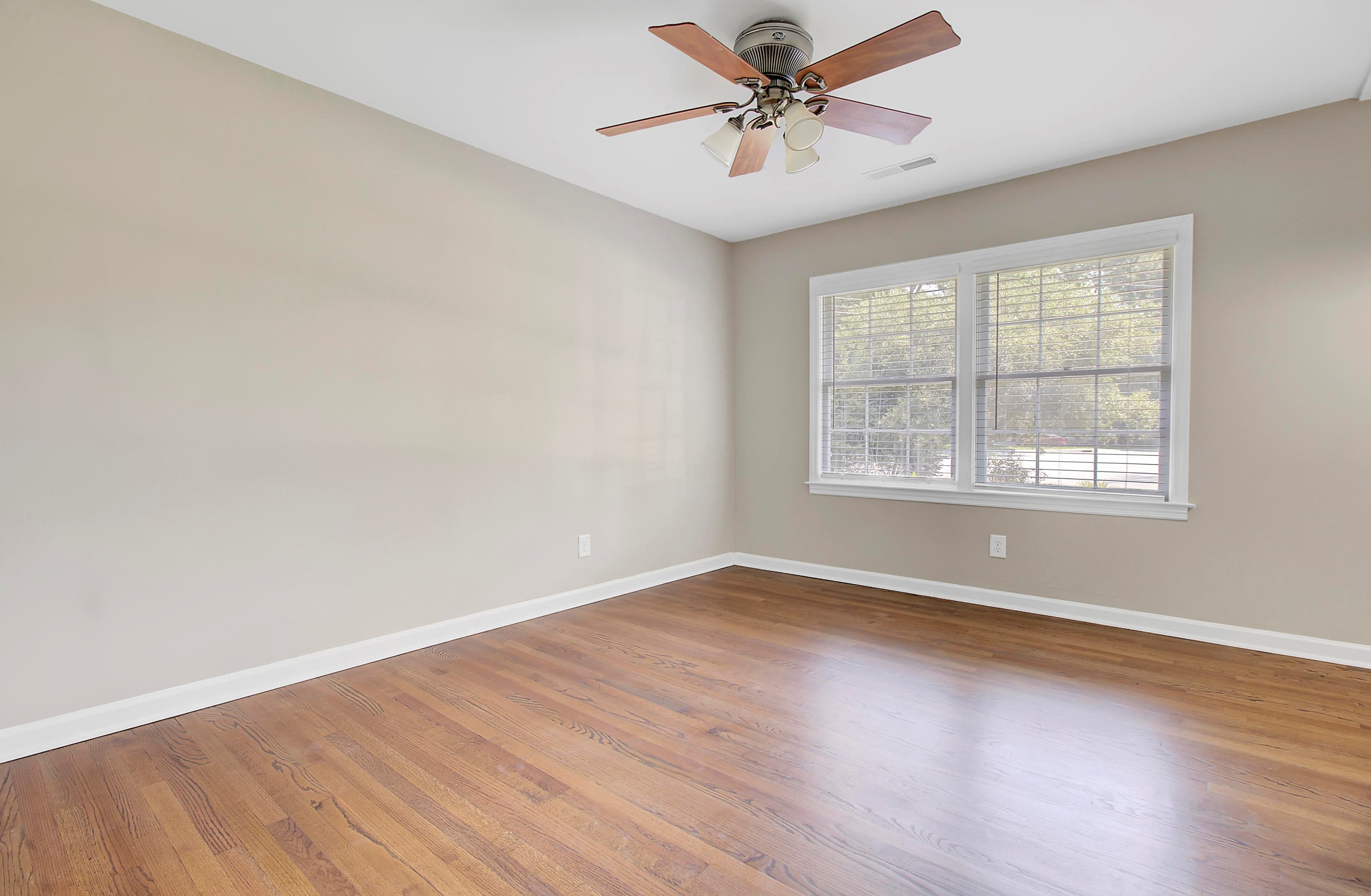 803 Burnett Dr, Charleston SC  29412-5015 exterior