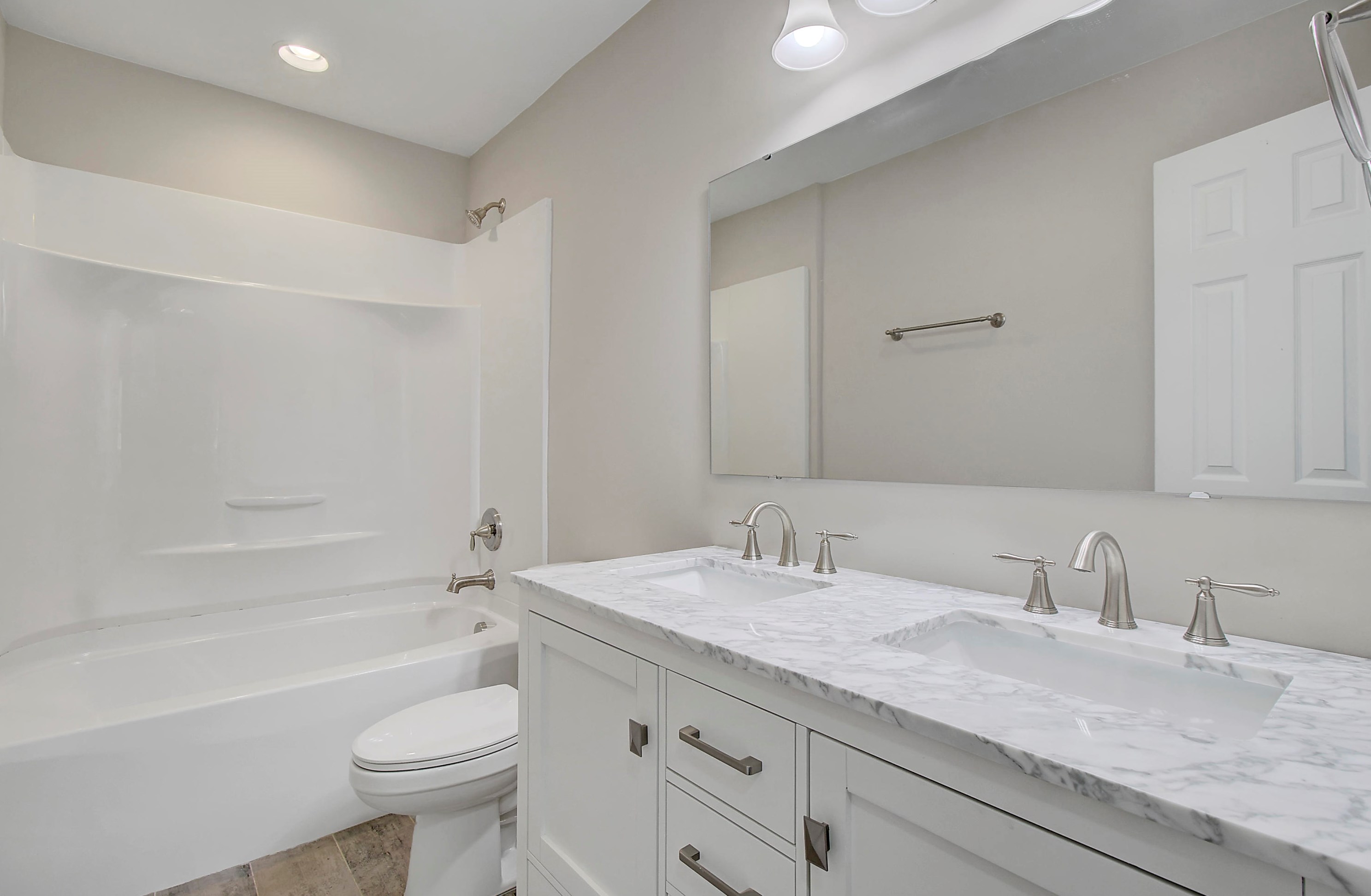 803 Burnett Dr, Charleston SC  29412-5015 exterior