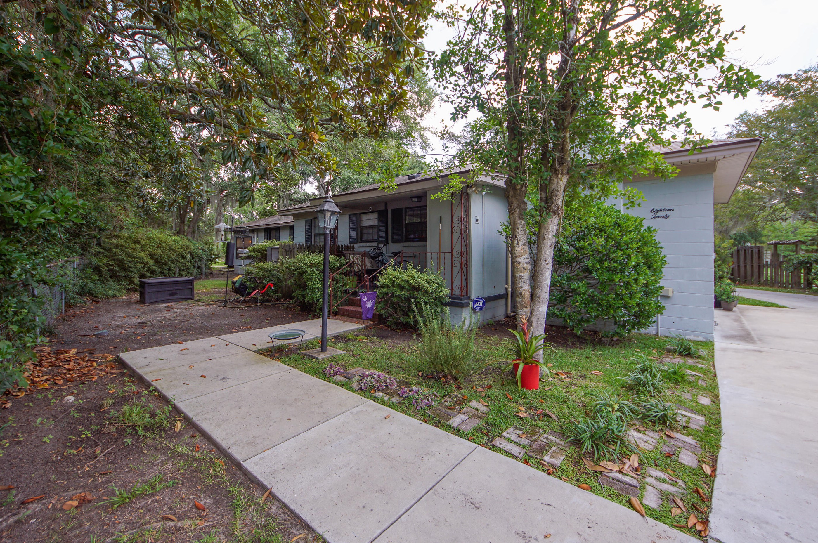 1820 Alice Dr, Charleston, SC 29407-7602