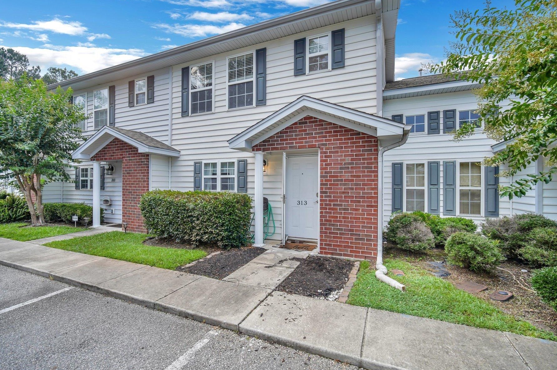 313 Amberwood Dr, Summerville, SC 29483-3074