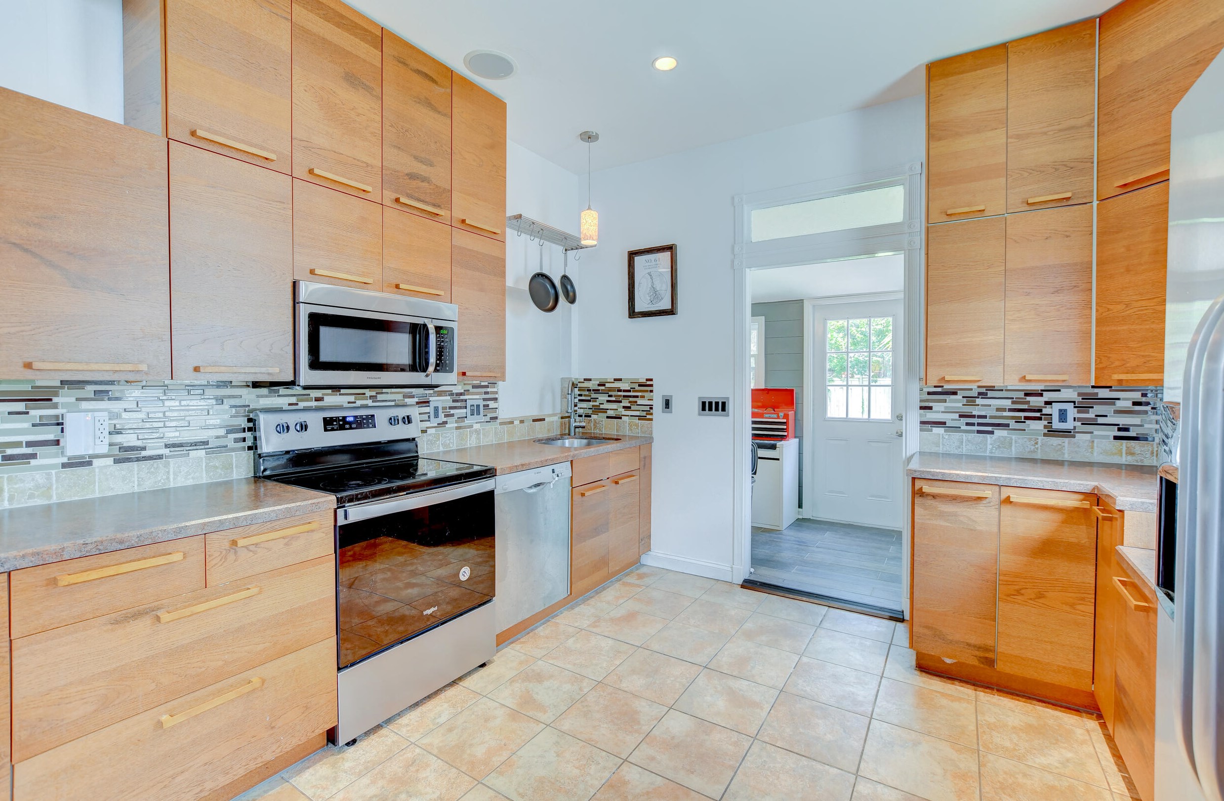 64 San Souci St, Charleston SC  29403-3236 exterior