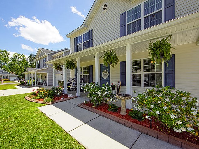 168 Blackstone Dr, Moncks Corner, SC 29461-8863