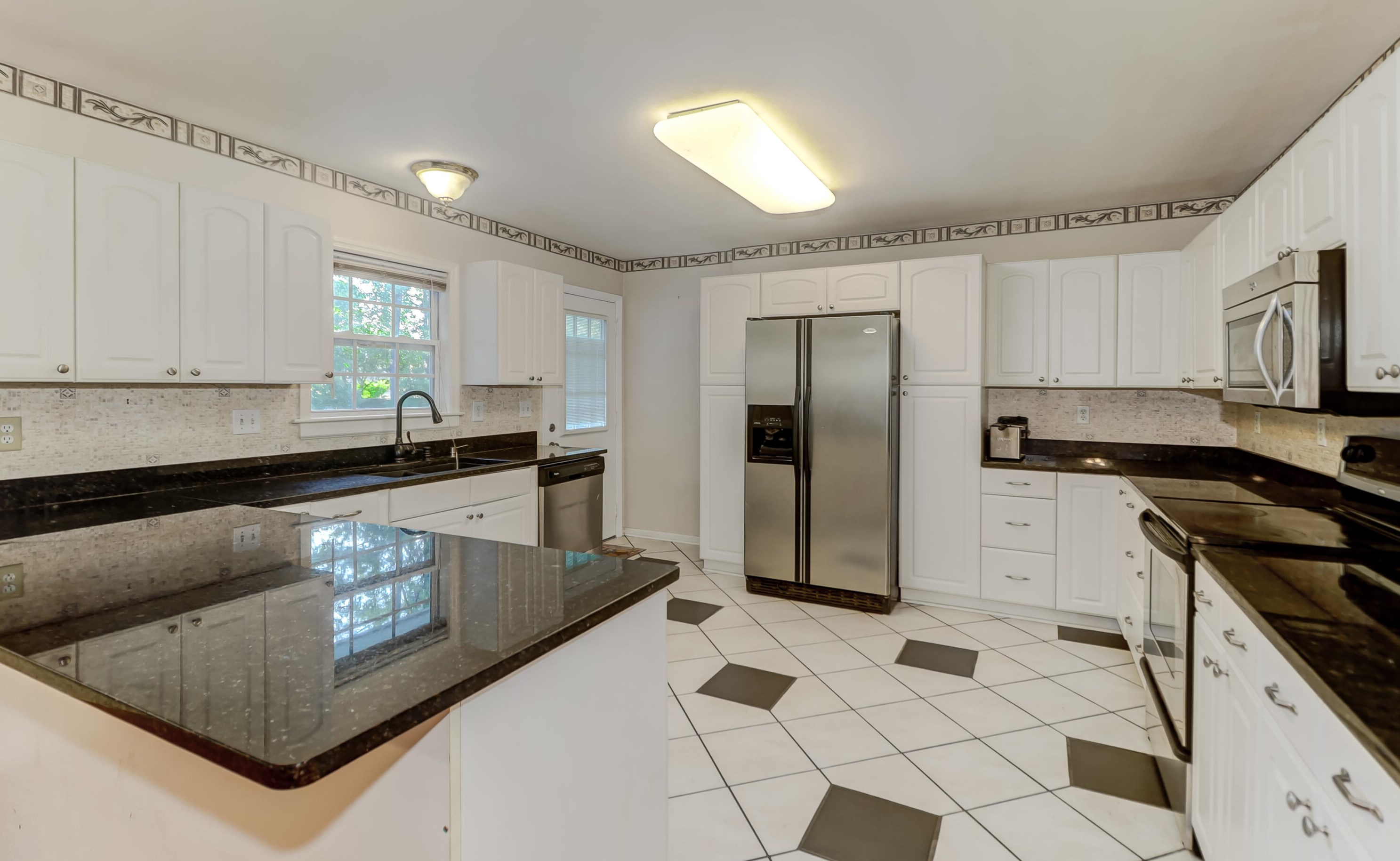 1240 Belvedere Dr, Charleston, SC 29410-2302