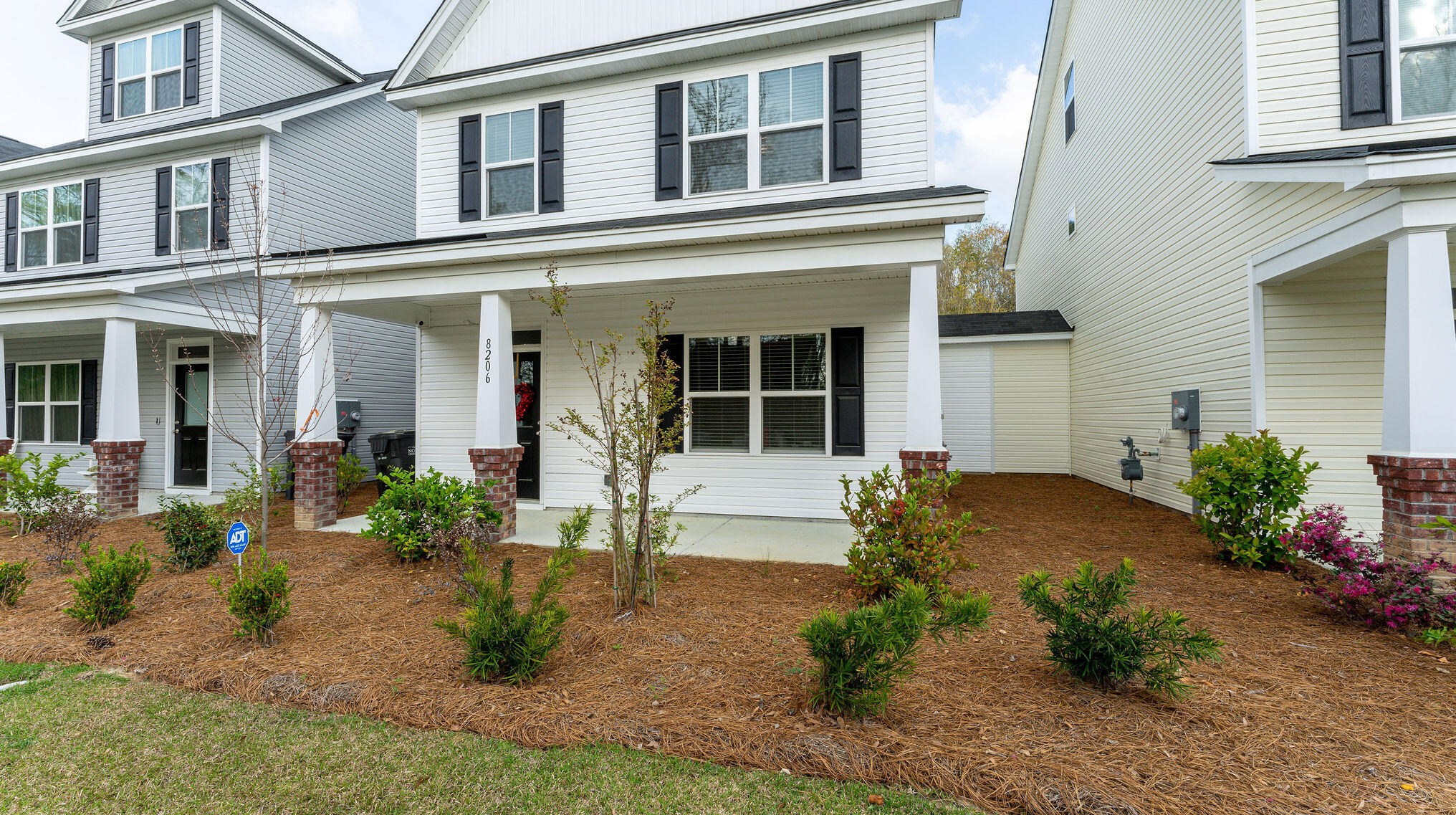 8206 Antler Dr, Charleston SC  29406-9847 exterior