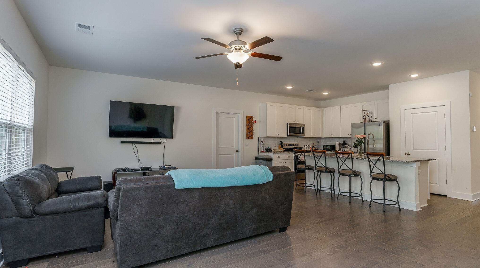 8206 Antler Dr, Charleston SC  29406-9847 exterior