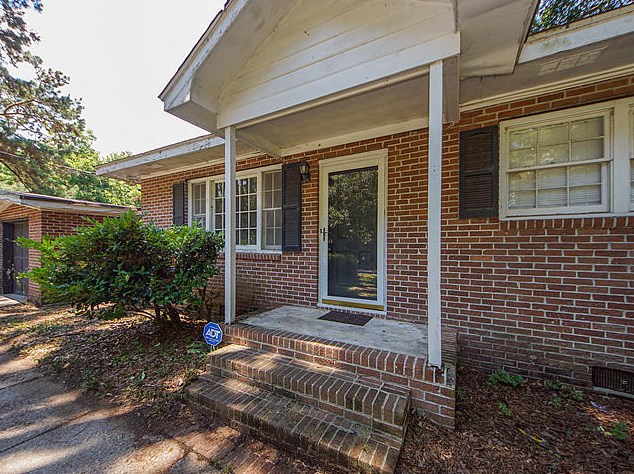 1147 Skiff St, Charleston, SC 29412