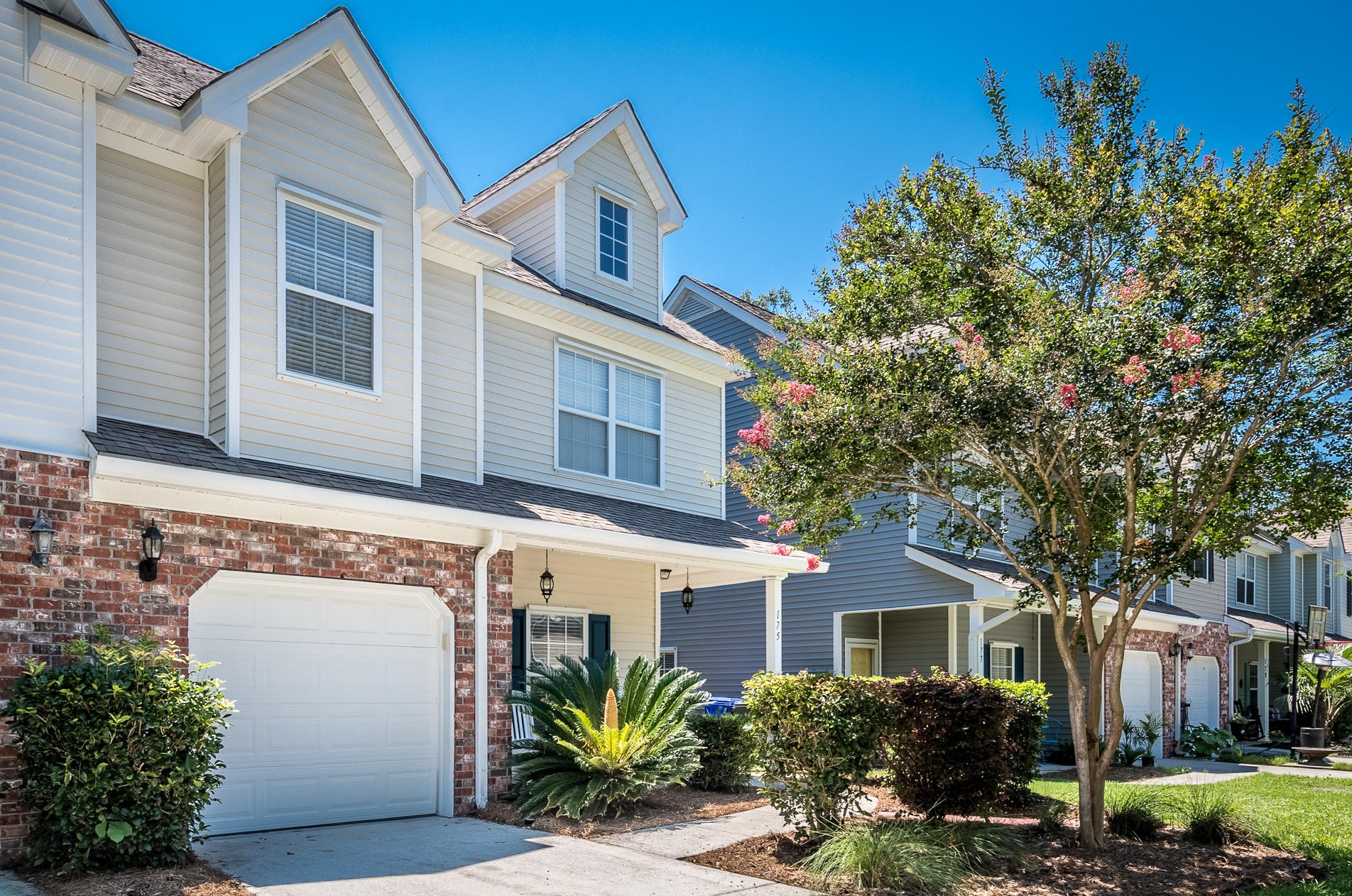 175 Dorothy Dr, Charleston, SC 29414-9198