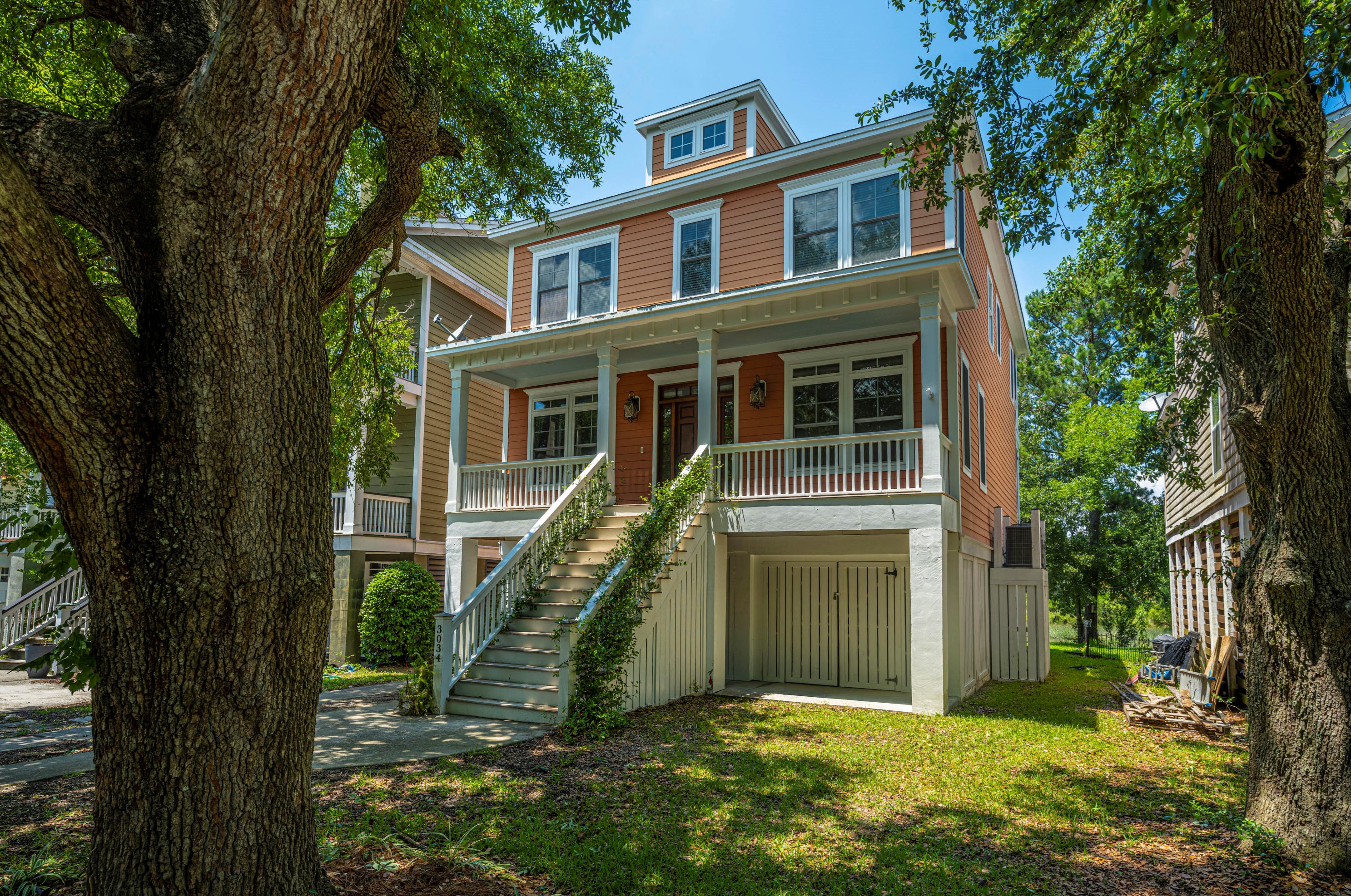 3034 Shore Dr, Charleston, SC 29407-5601