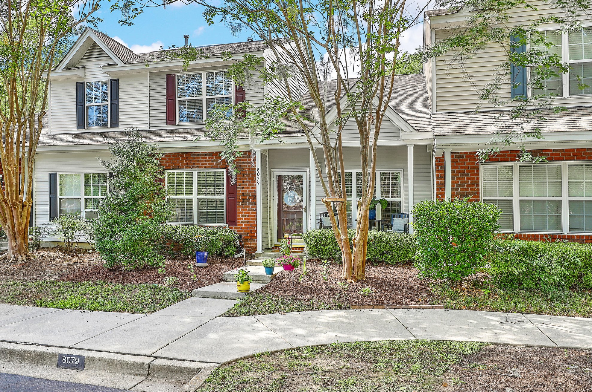 8079 Shadow Oak Dr, Charleston, SC 29406-9576