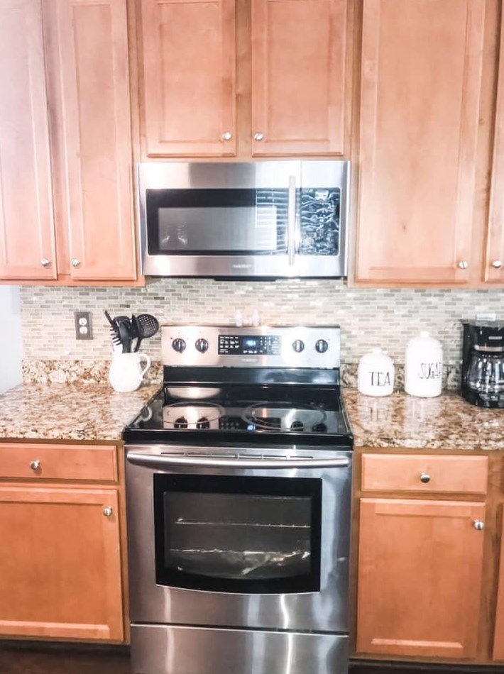 103 Foxglove Ave, Summerville SC  29483-5572 exterior