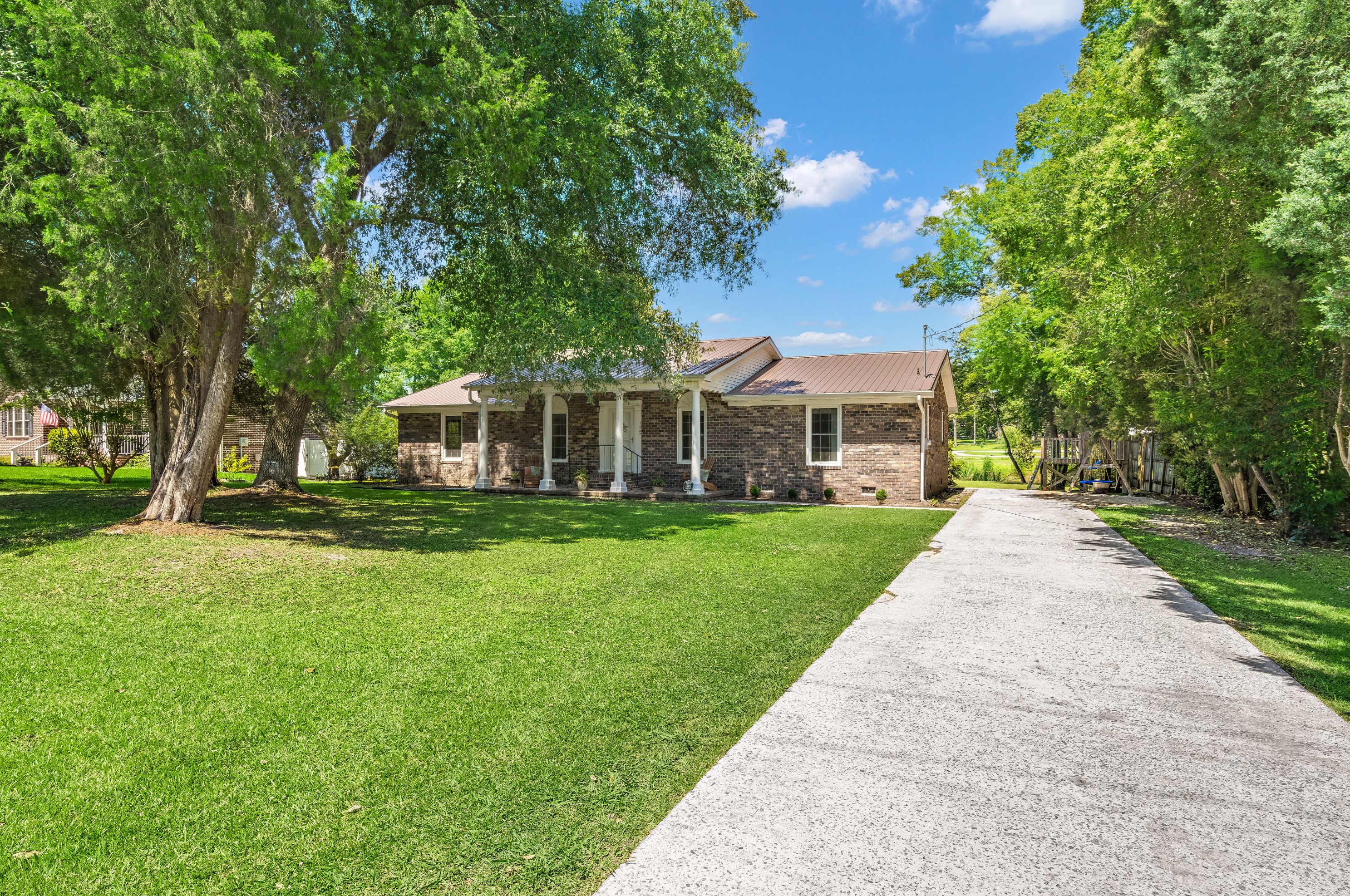 1507 Cedar Ave, Moncks Corner, SC 29461