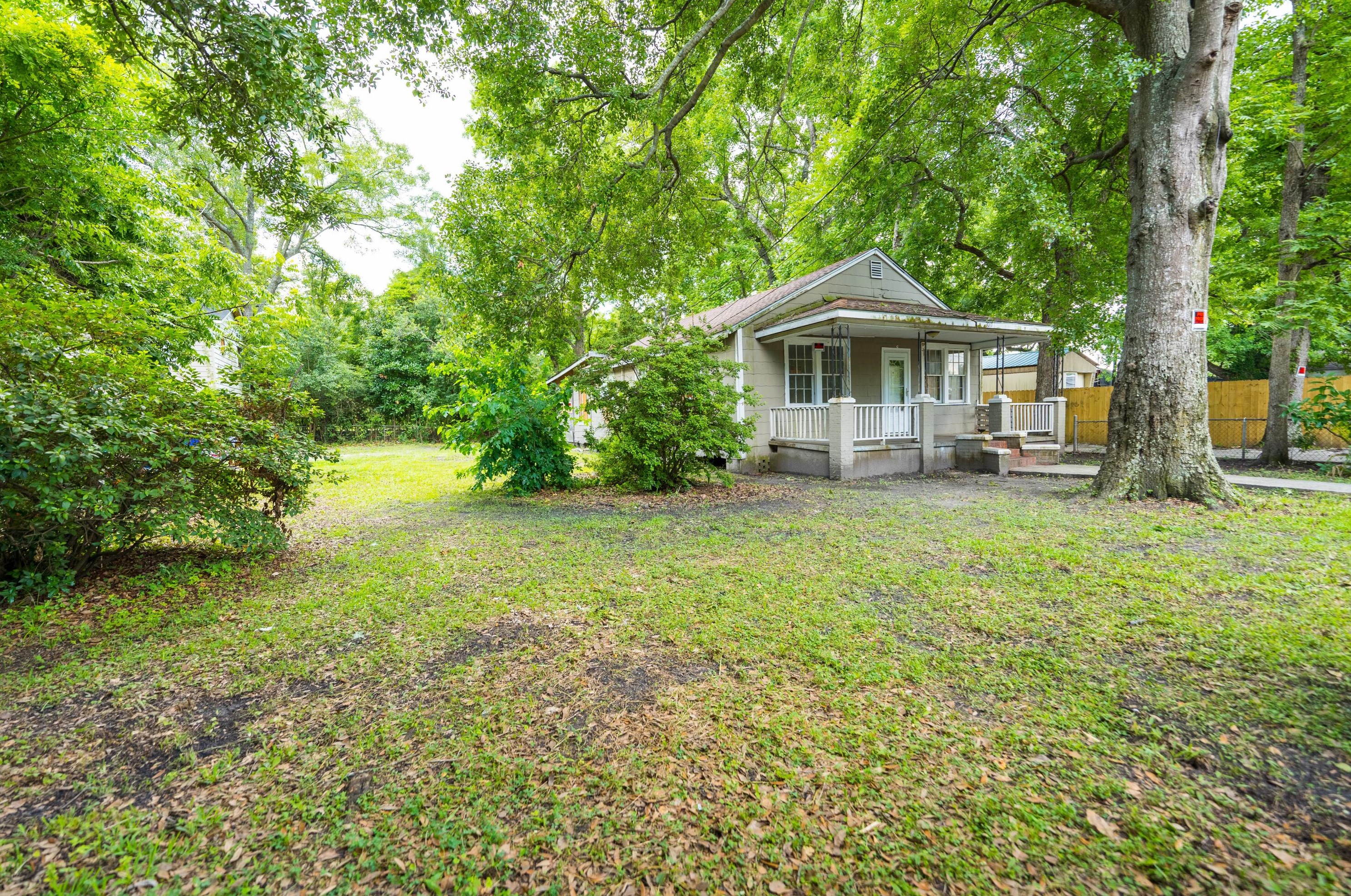 2017 Alton St, Charleston SC  29406-3952 exterior