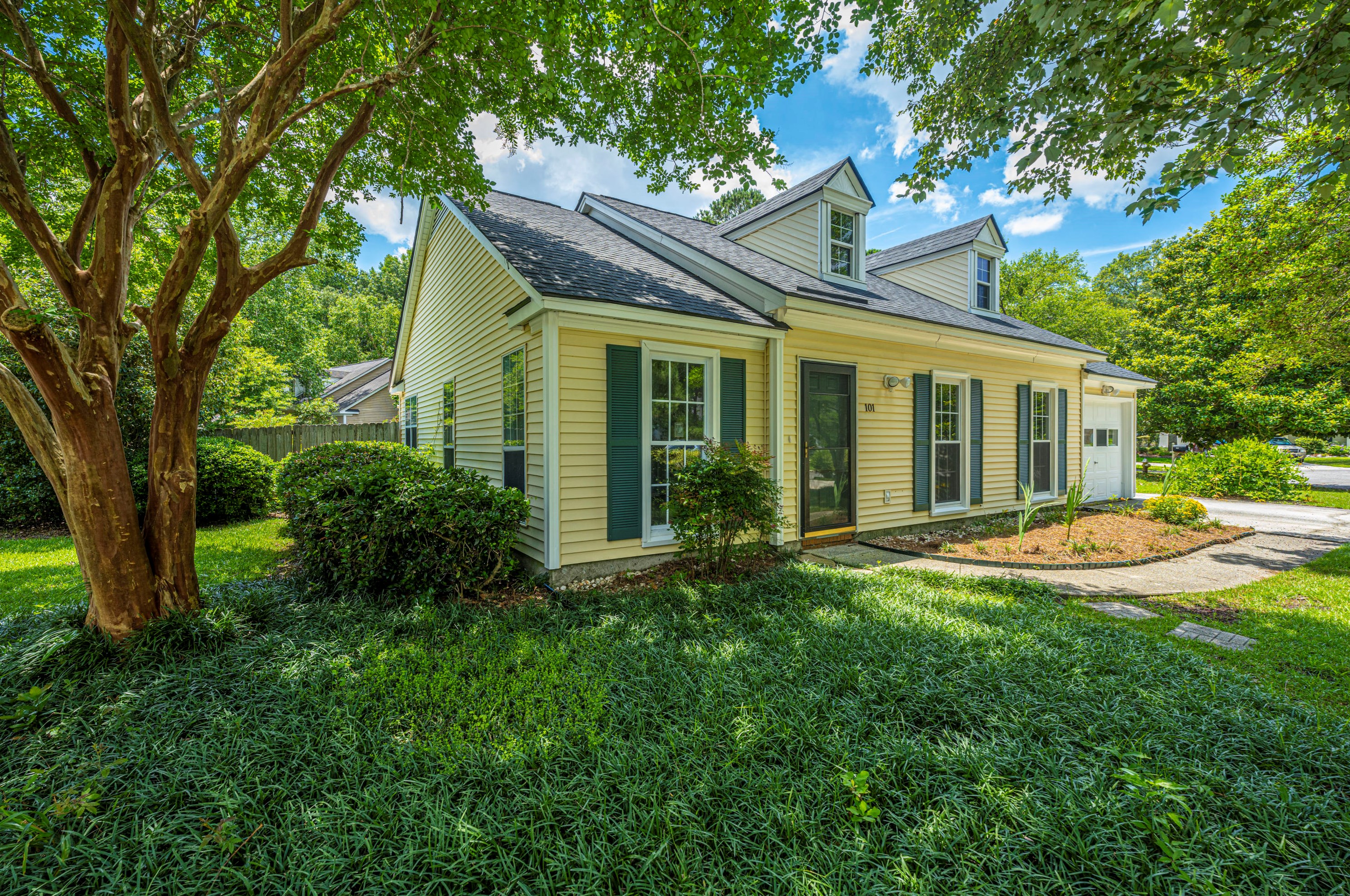 101 Sawtry Pl, Summerville, SC 29485-4079