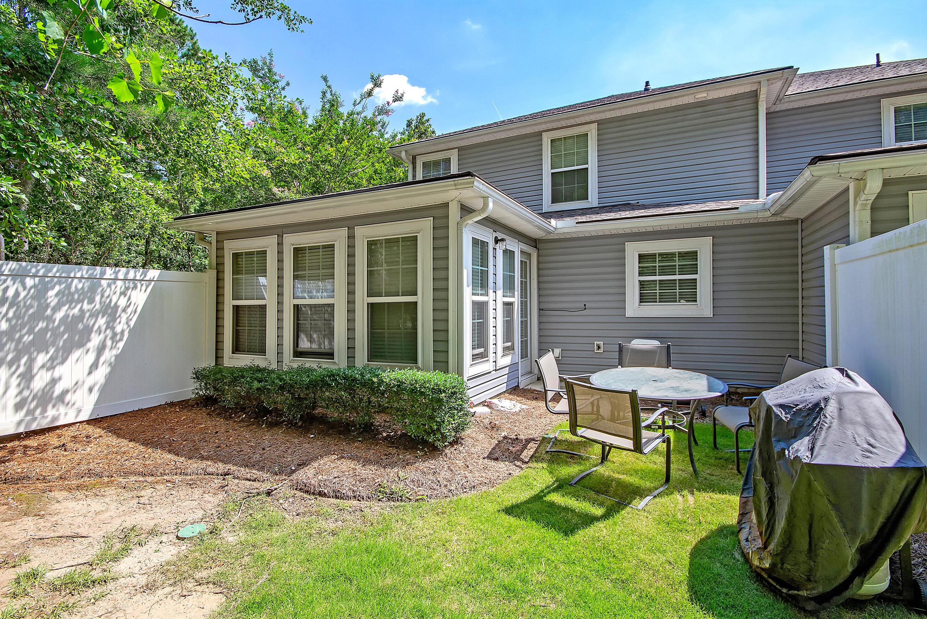 5150 Trump St, Charleston SC  29420-8380 exterior