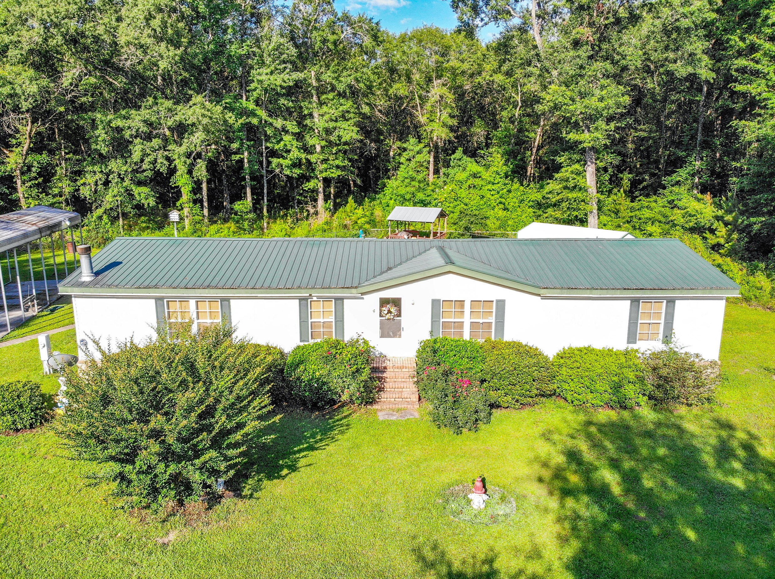 155 Red Oak Rd, Cottageville, SC 29435