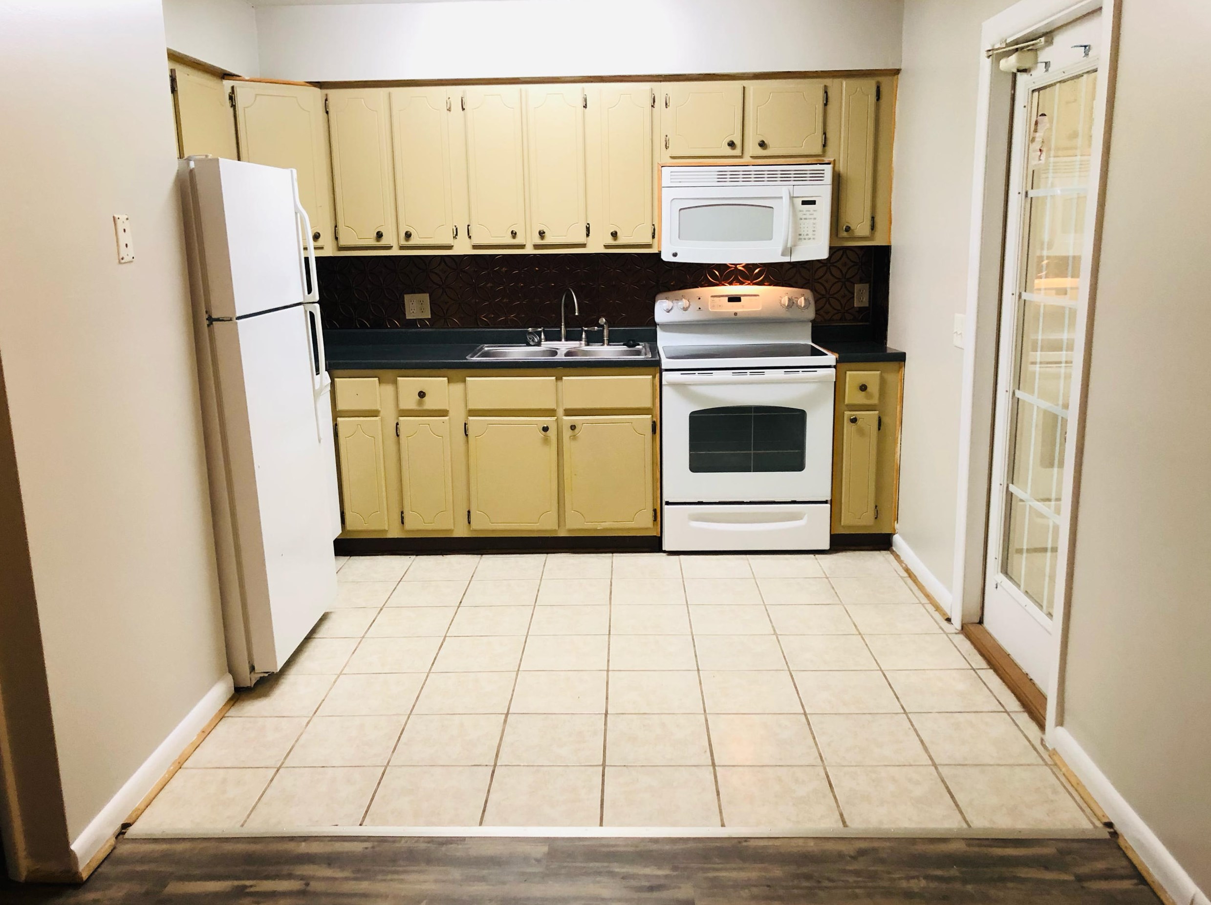 1757 Tall Pines Cir, Columbia SC  29205-4932 exterior