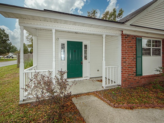 5161 Eastway St, Charleston, SC 29418