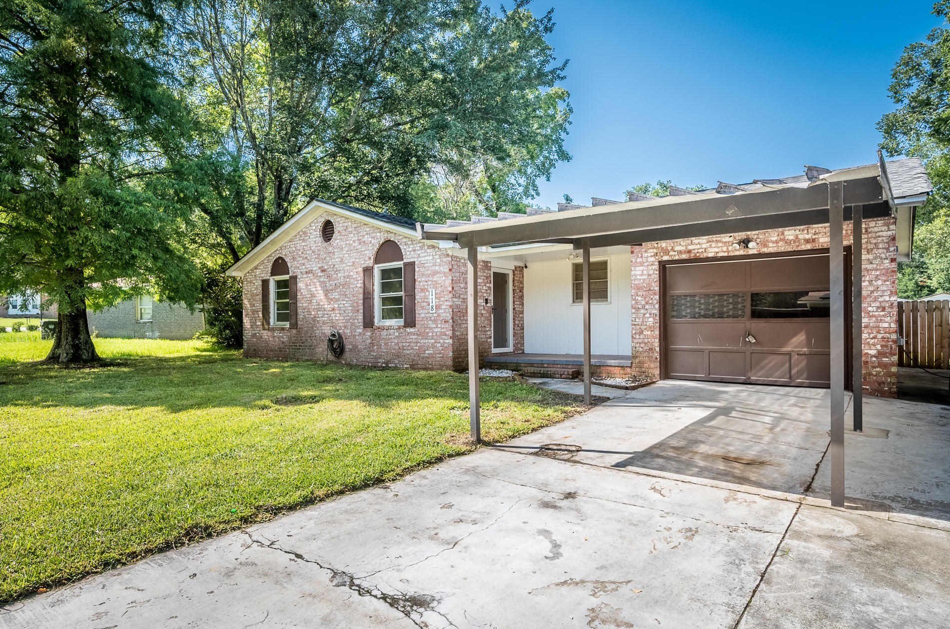 118 Waring Rd, Summerville, SC 29485-8839