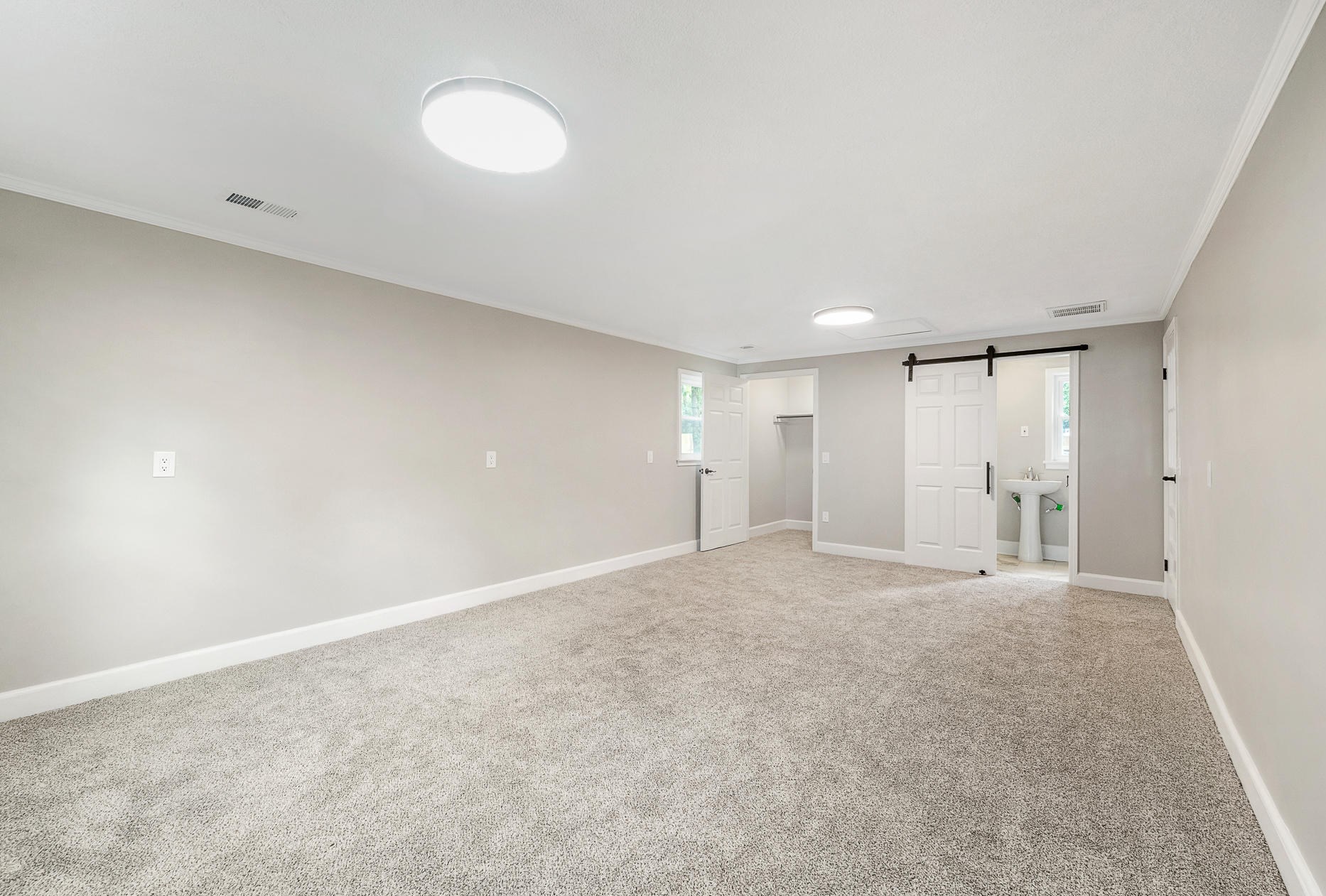 135 Dowling Ave, Walterboro SC  29488-3806 exterior