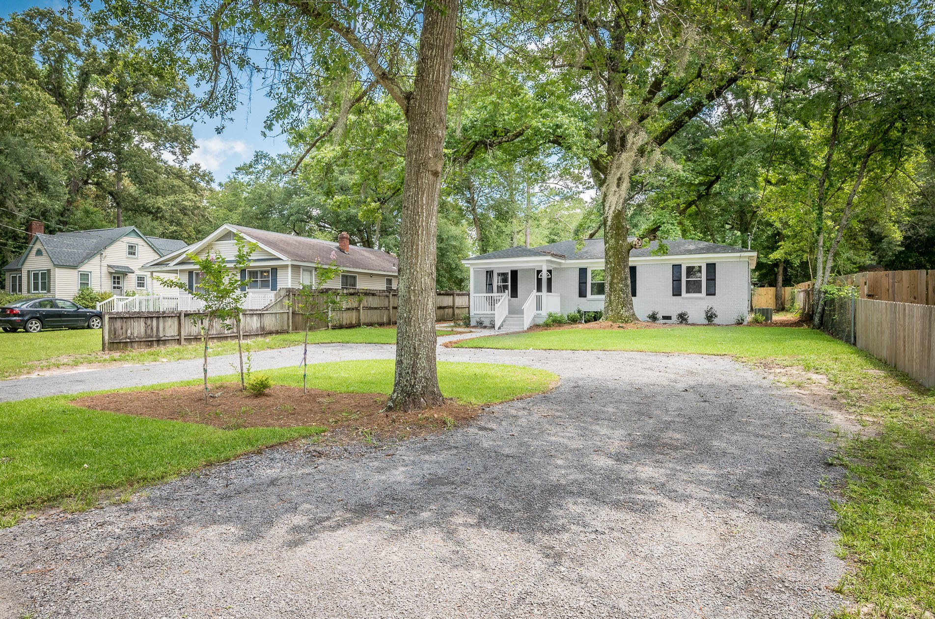 135 Dowling Ave, Walterboro SC  29488-3806 exterior