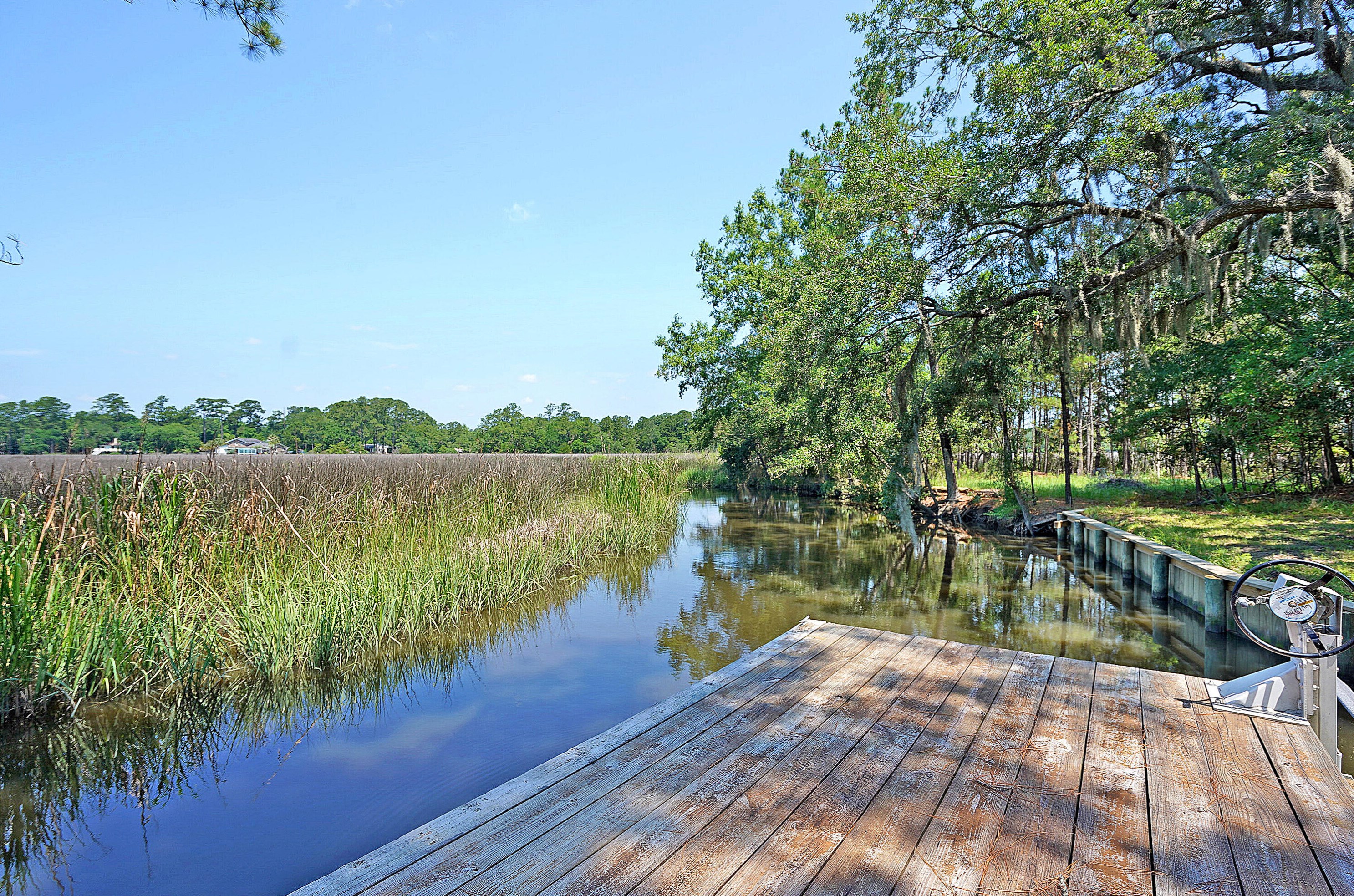 1880 Fruitwood Ave, Charleston, SC 29414-6258