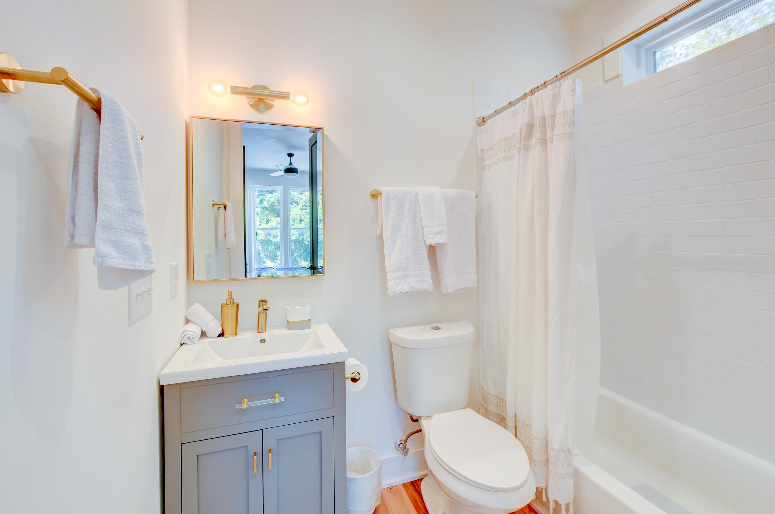 1965 Central Park Rd, Charleston SC  29412-2817 exterior