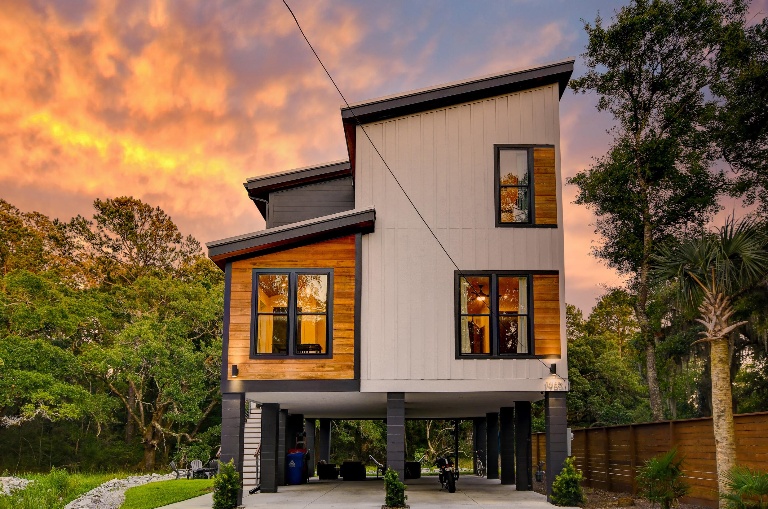 1965 Central Park Rd, Charleston SC  29412-2817 exterior