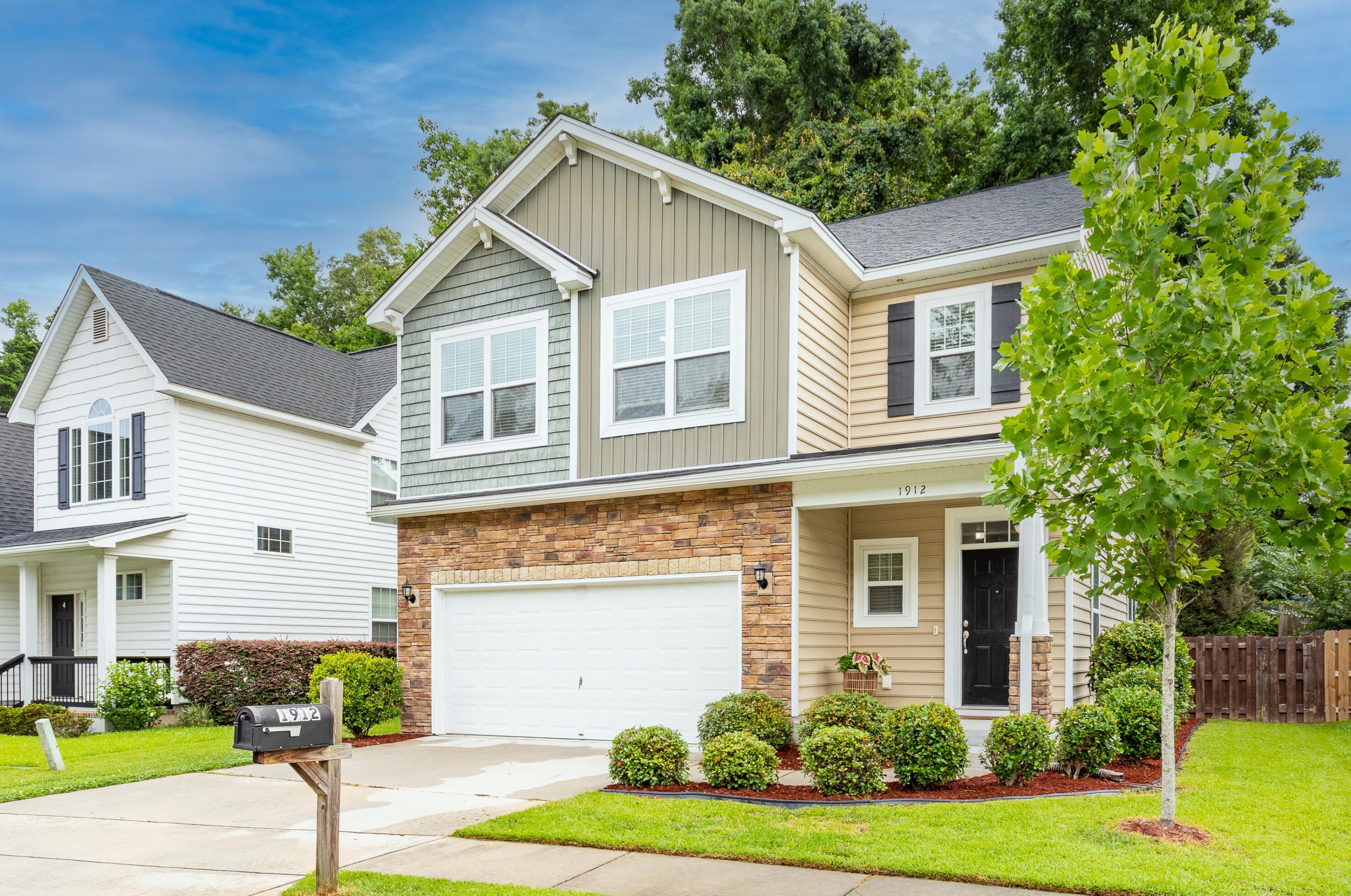 1912 Chestnut Oak Ln, Charleston, SC 29414-6079
