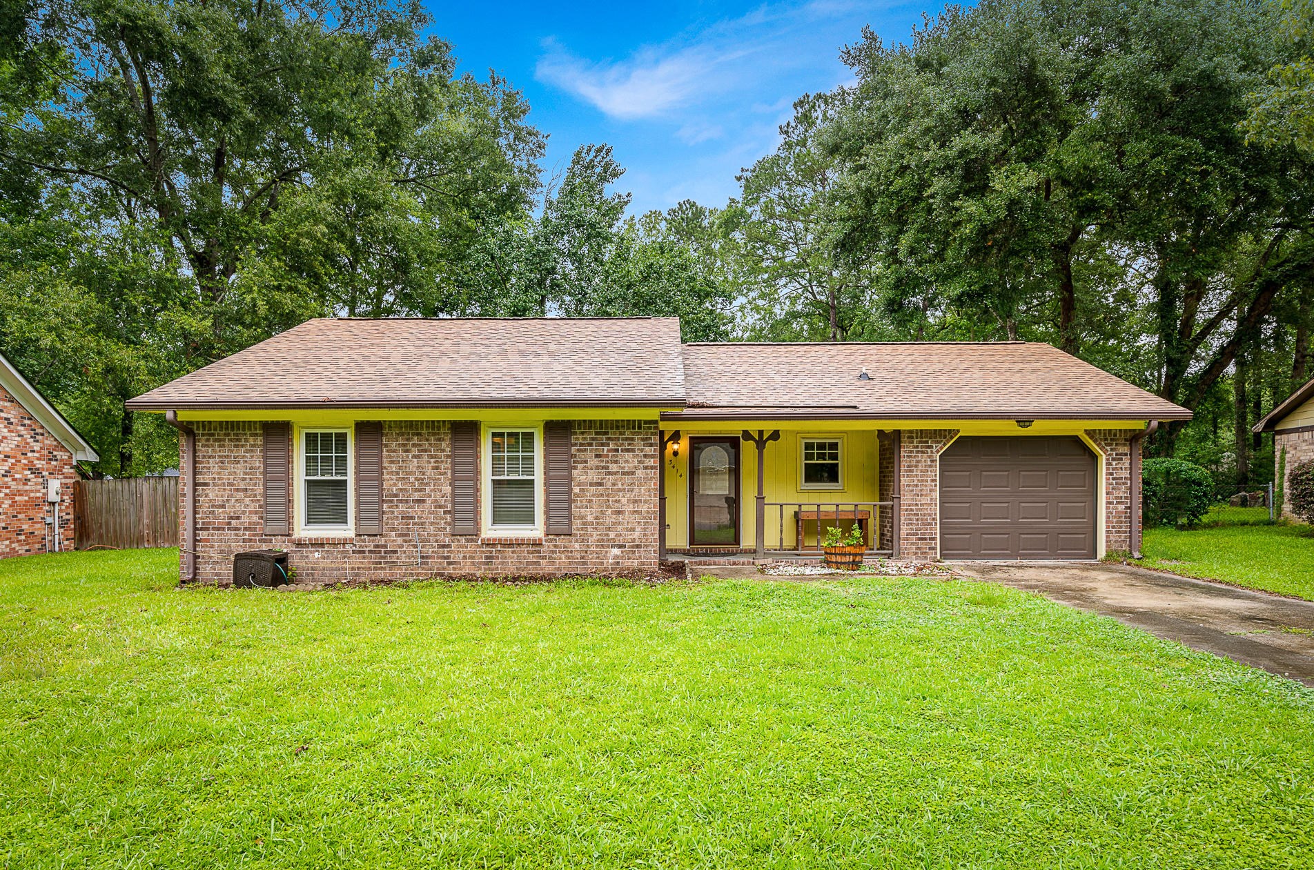 3414 Smoketree Ct, Charleston, SC 29420-7705