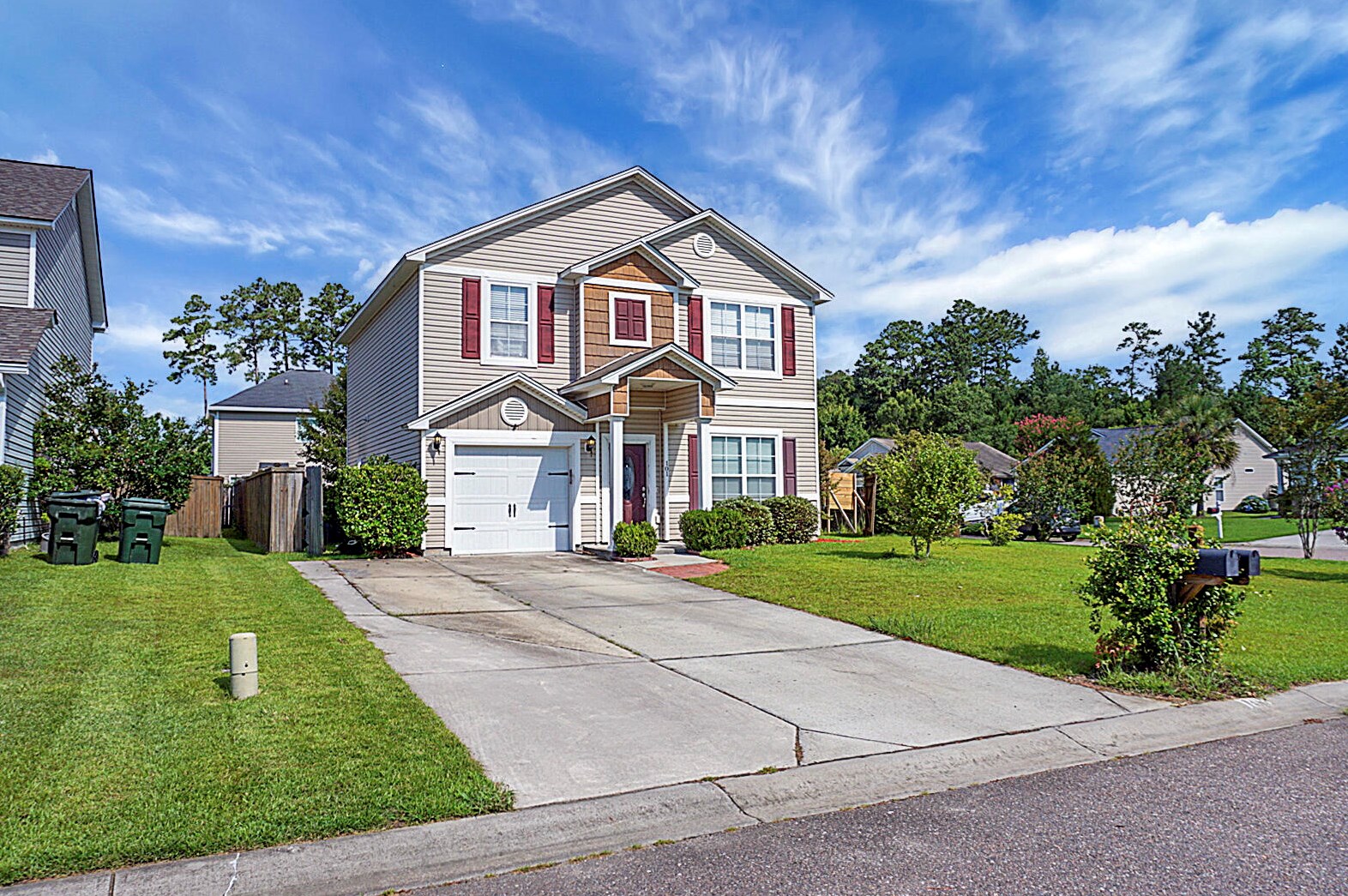 101 Summer View Rd, Summerville, SC 29483-8368