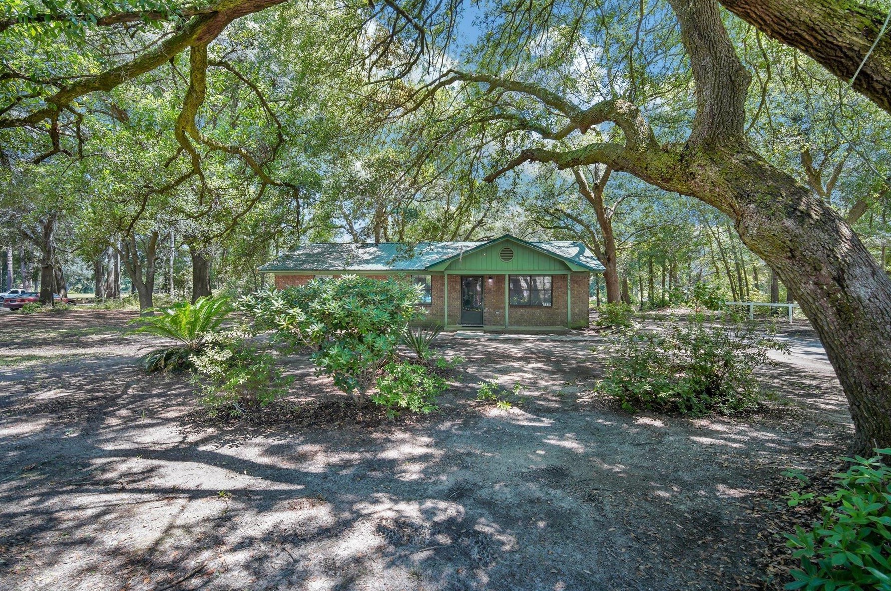 7330 Mizzell Rd, Meggett, SC 29449