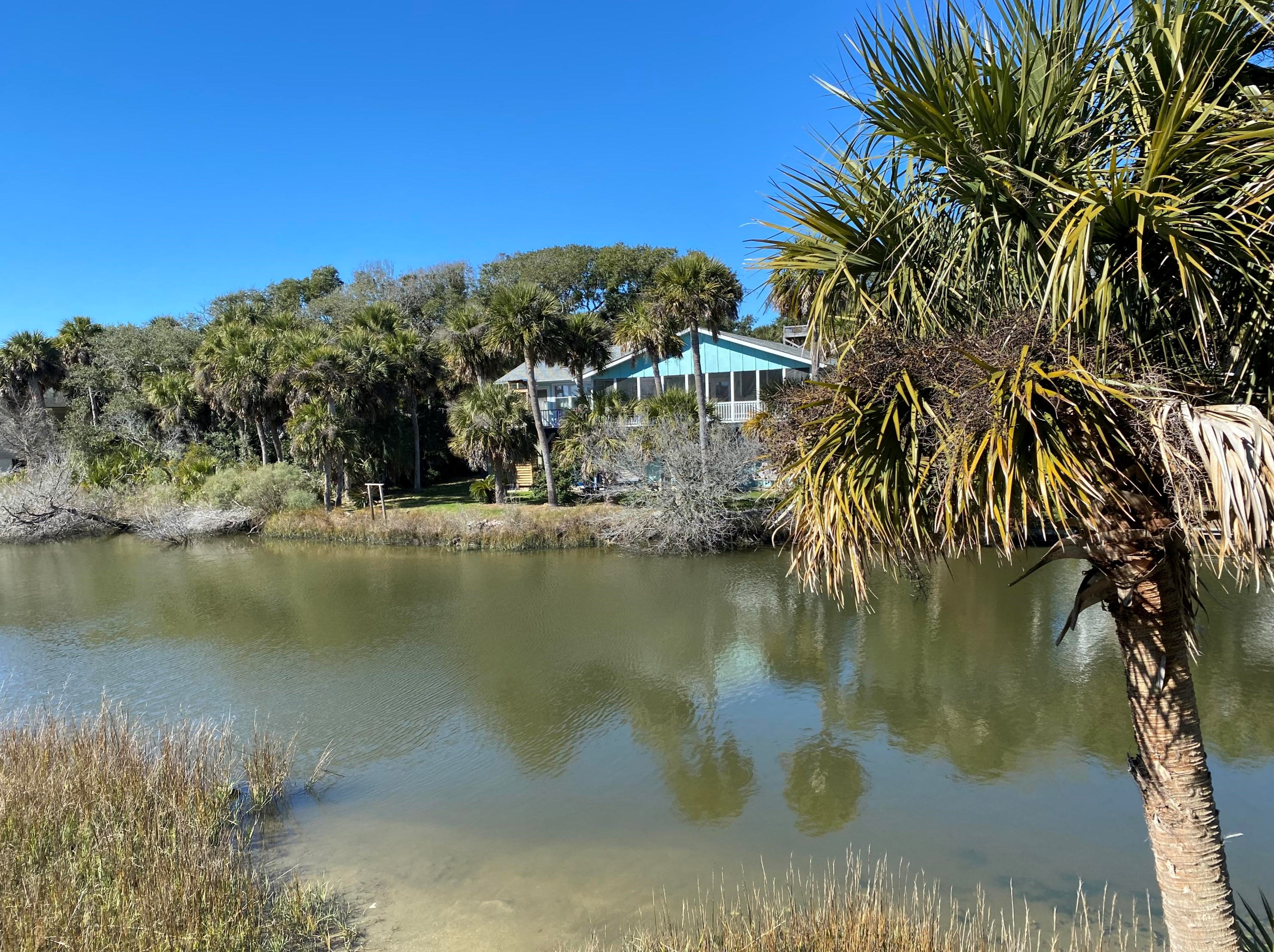 208 Harrelson St, Edisto, SC 29438-3003