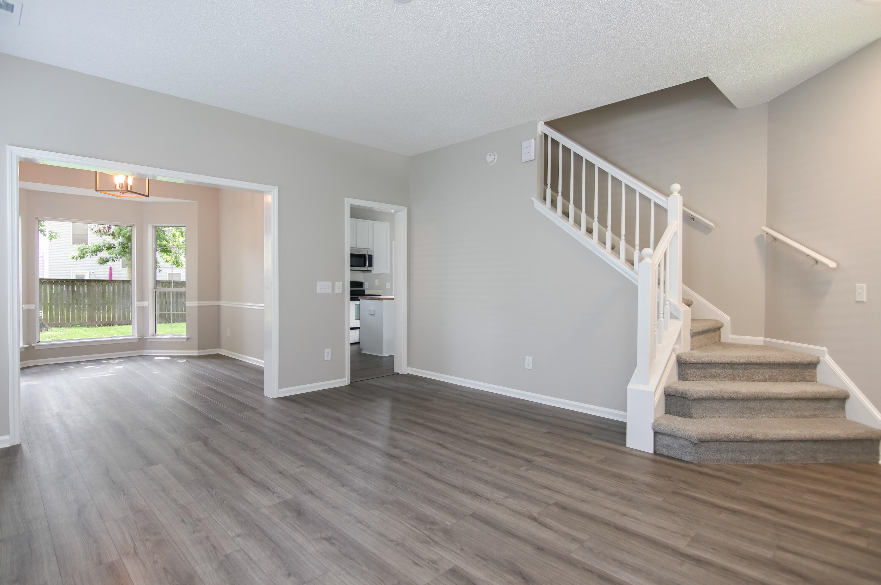 1949 Treebark Dr, Charleston, SC 29414-5957