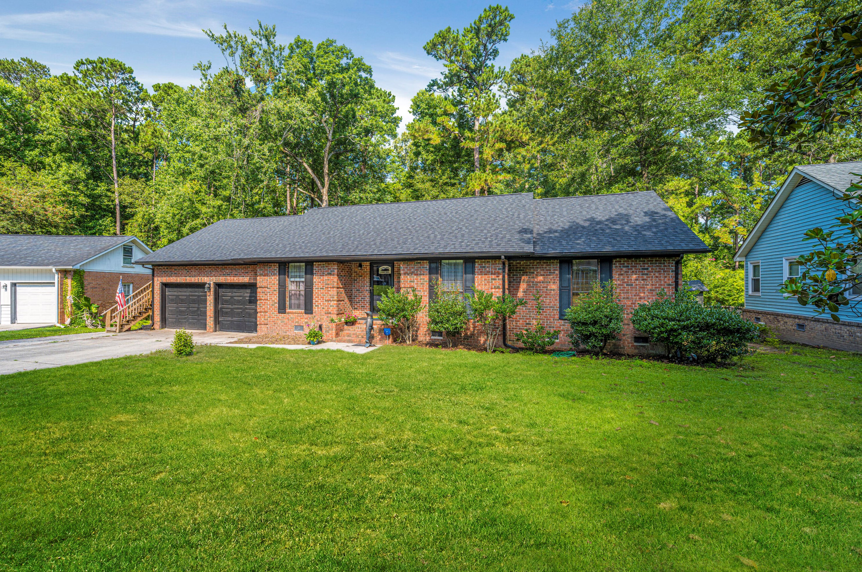 408 Red Fox Run, Summerville SC  29485-4814 exterior