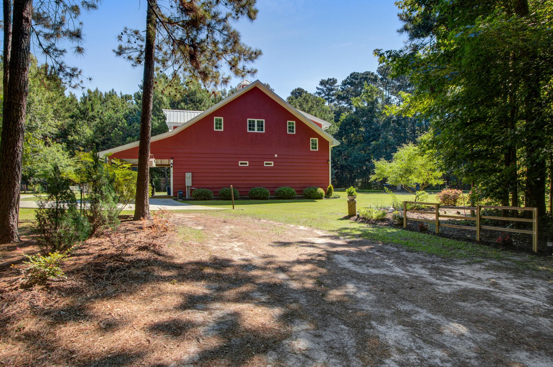 151 Fire House Rd, Holly Hill, SC 29059