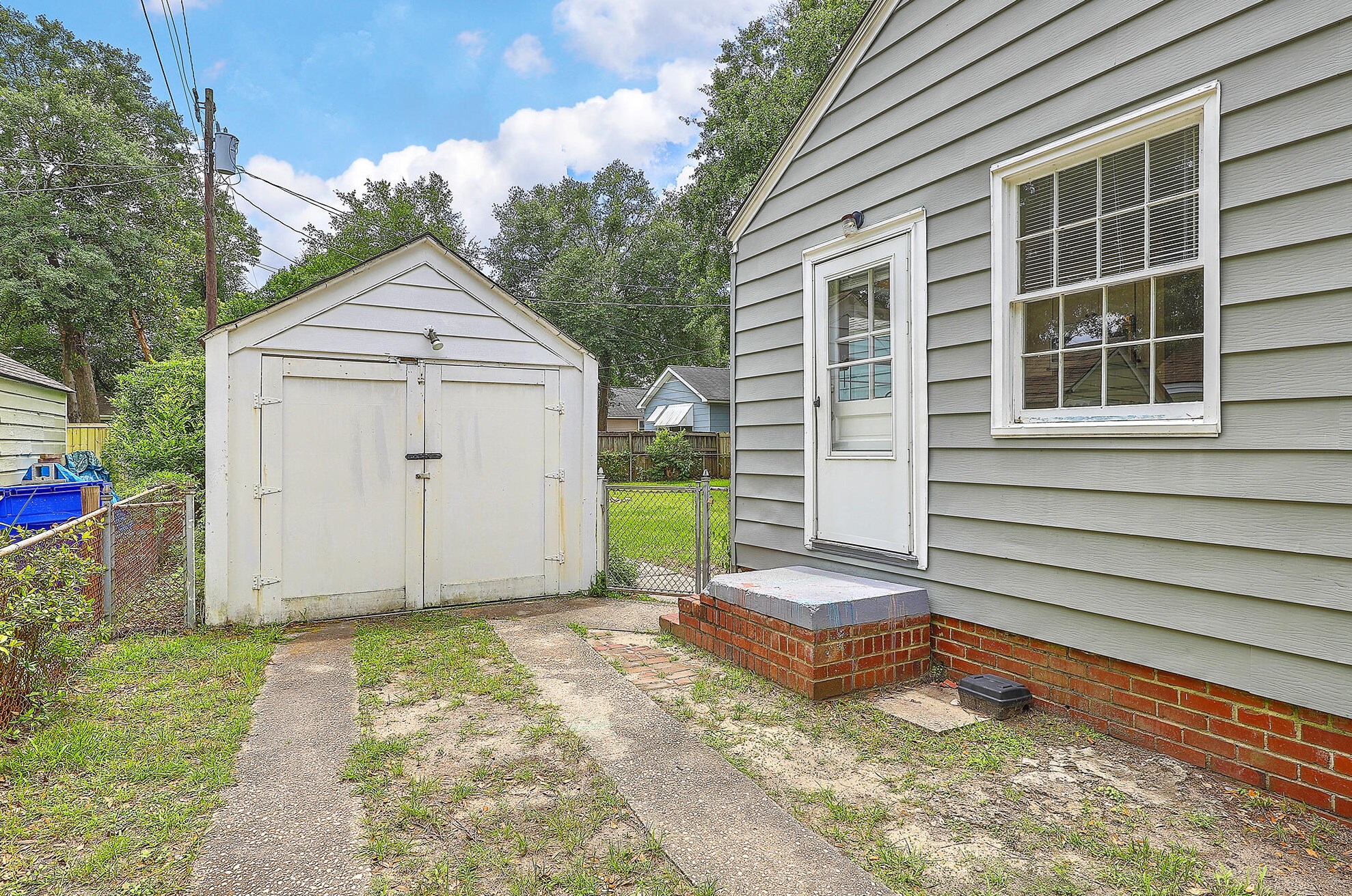 1343 Montague Ave, Charleston SC  29405-4634 exterior