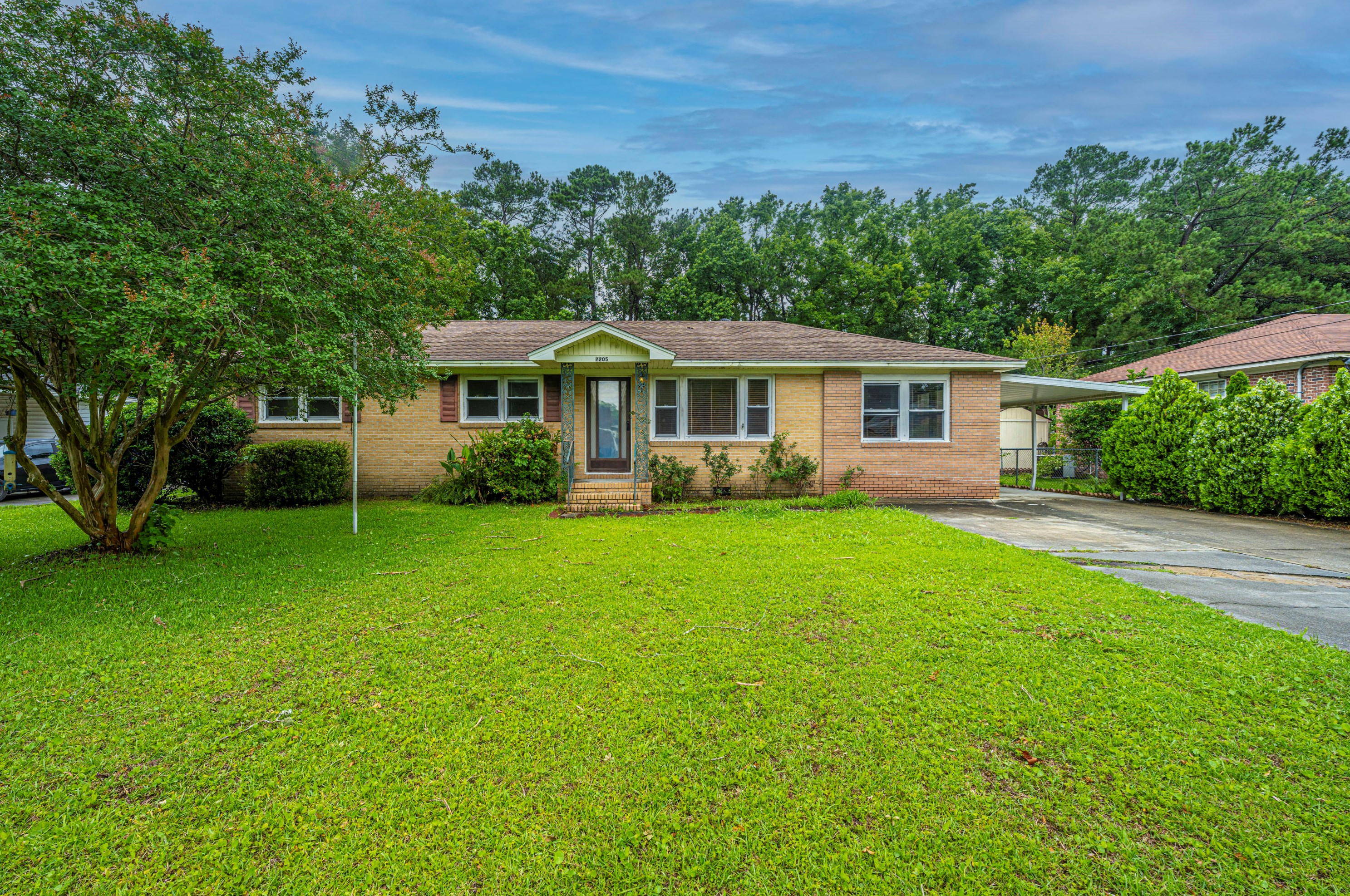 2205 Pinehurst Ave, Charleston, SC 29414-6459