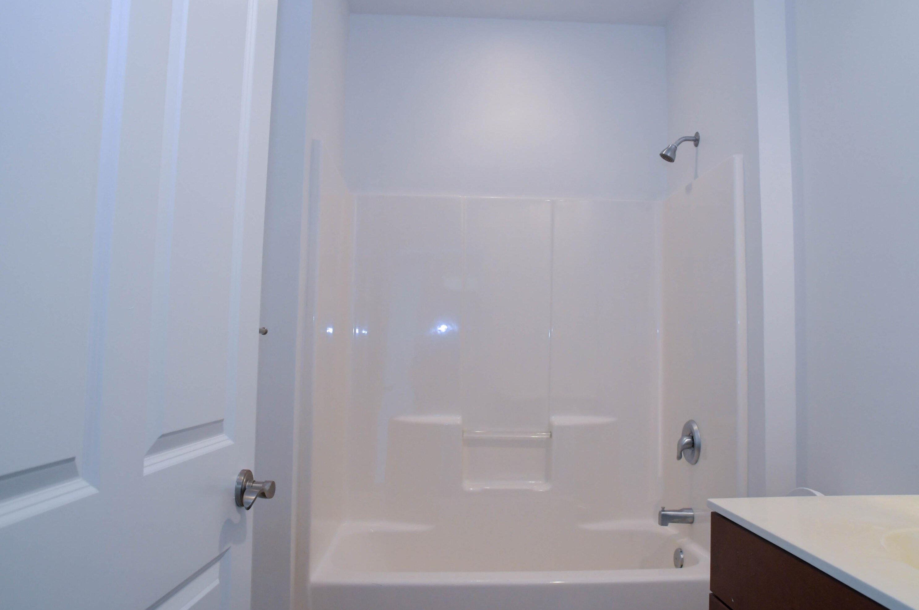 5550 Colonial Chatsworth Cir, Charleston SC 29418-2752 exterior