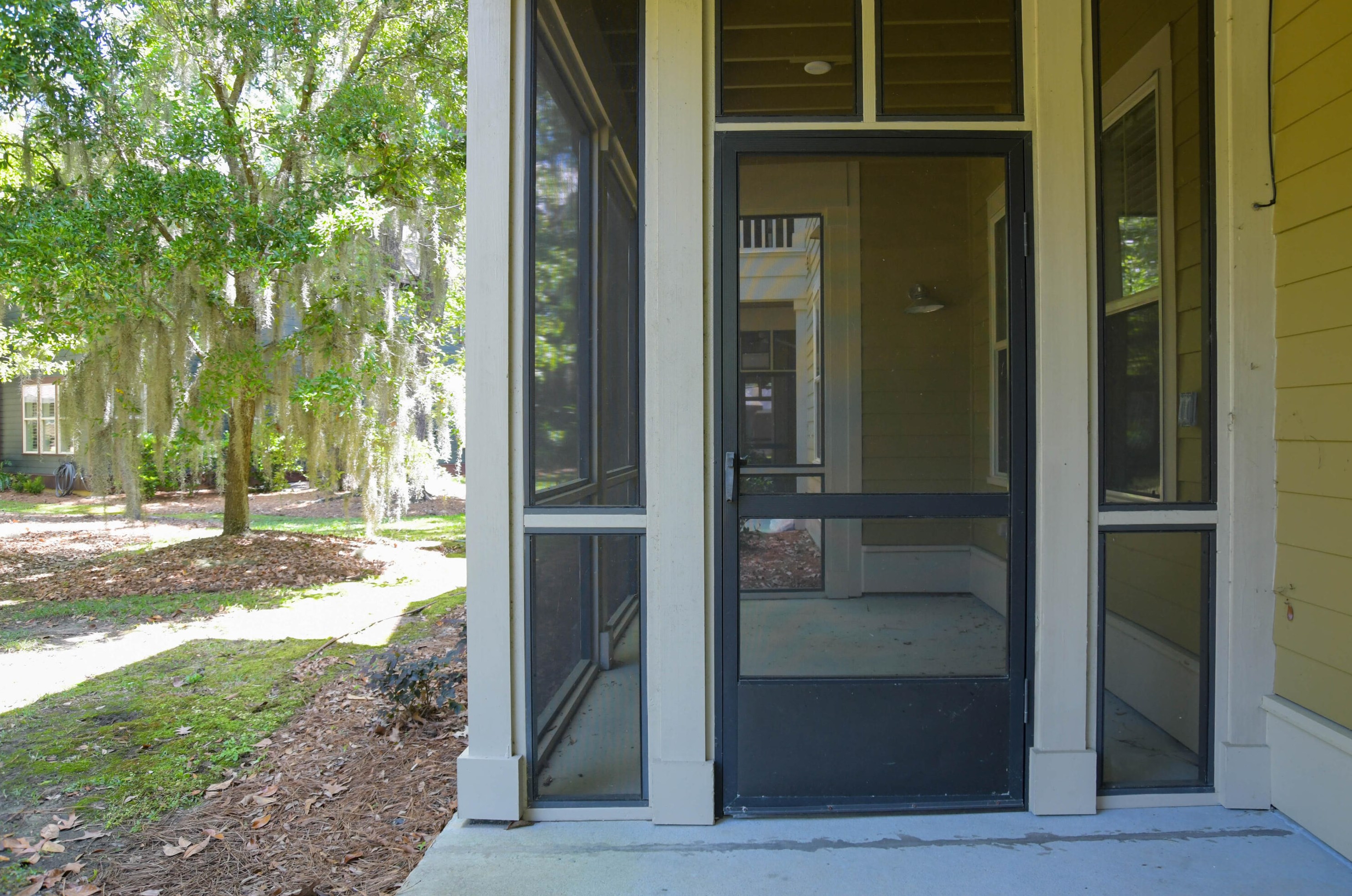 5550 Colonial Chatsworth Cir, Charleston SC 29418-2752 exterior