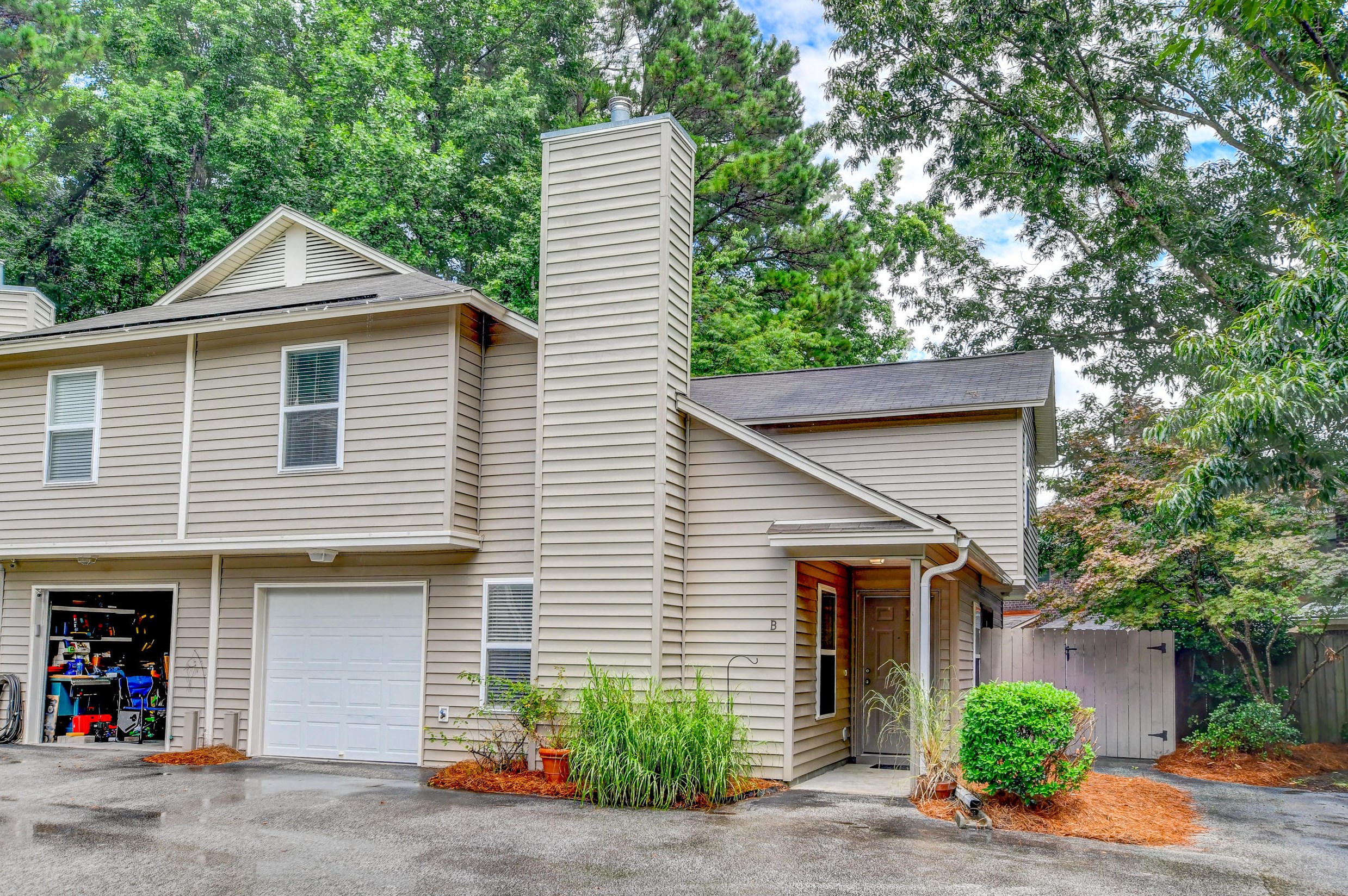 940 Estates Blvd, Charleston SC  29414-5665 exterior