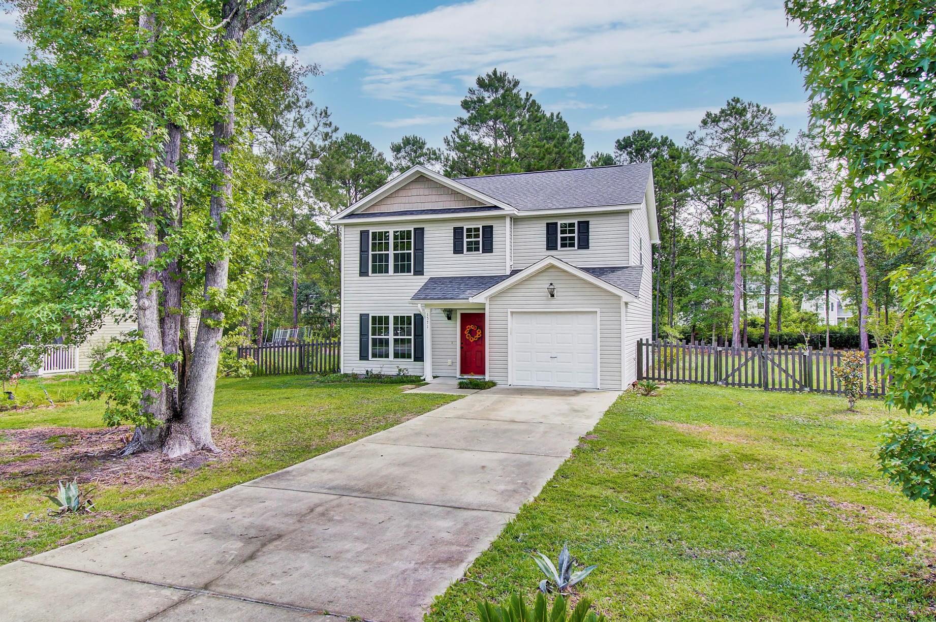 1571 Keswick Dr, Johns Island, SC 29455