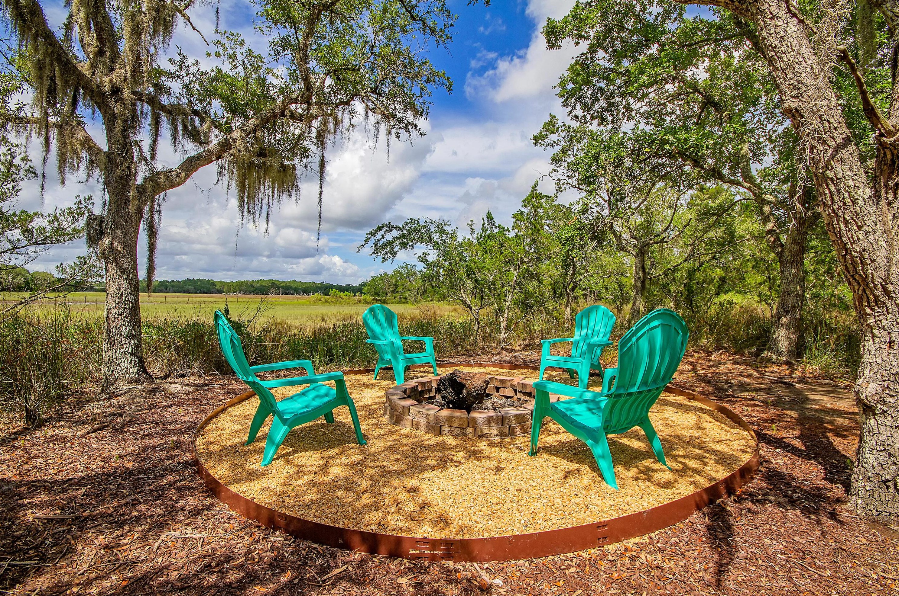 4698 Archfield Ave, Meggett, SC 29449