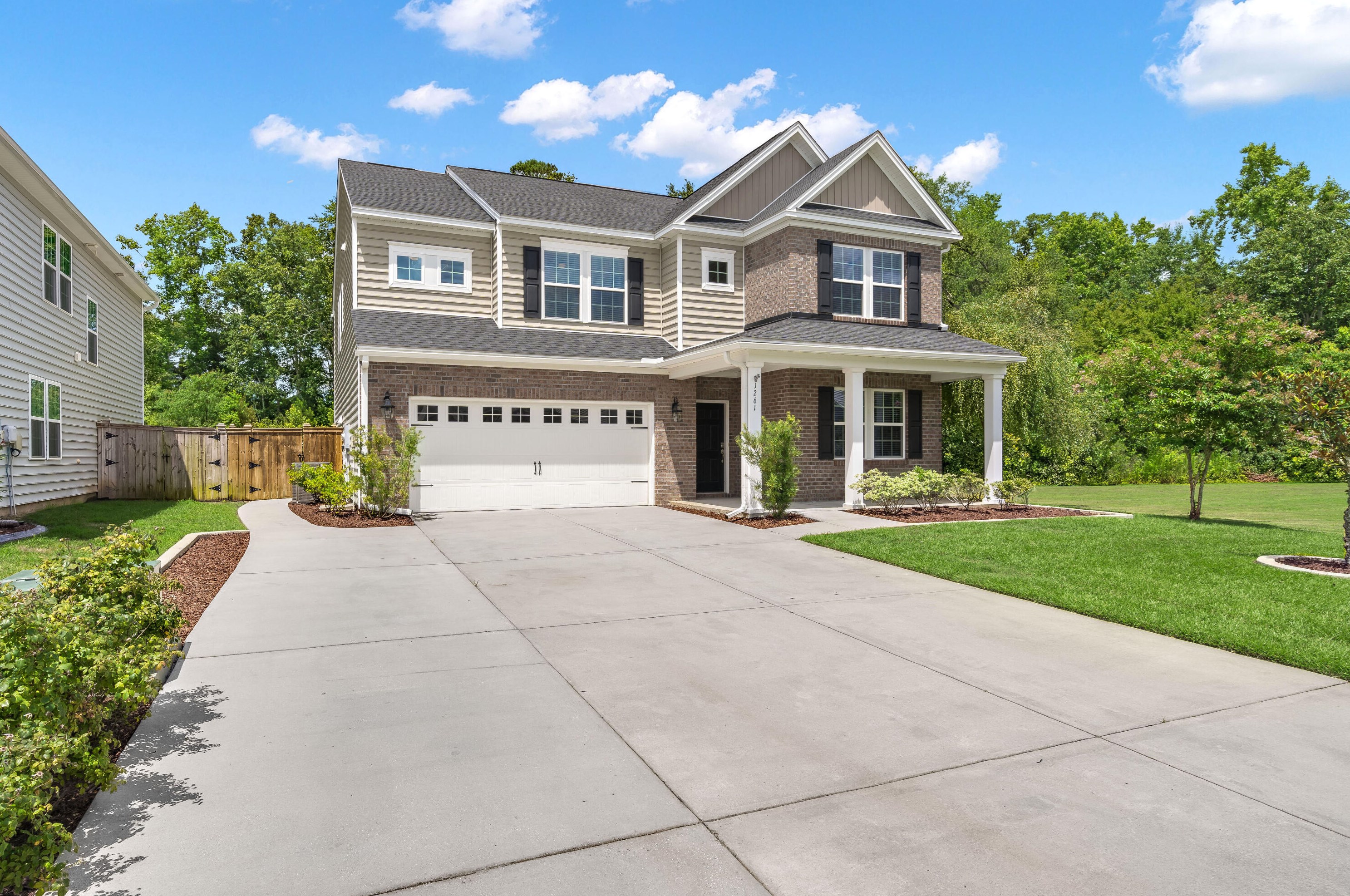 1261 Discovery Dr, Ladson, SC 29456